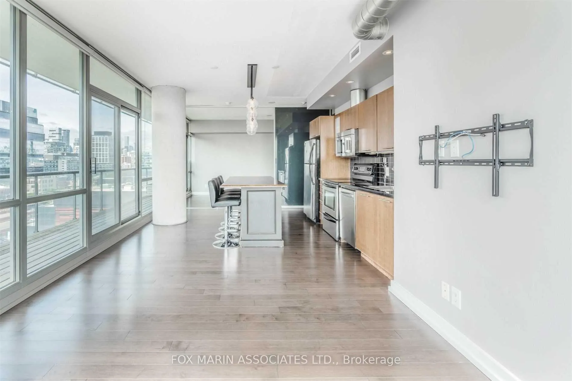 Photo 20 of Unit 1107, 33 Mill Street, Toronto, Waterfront Communities — HOMEH