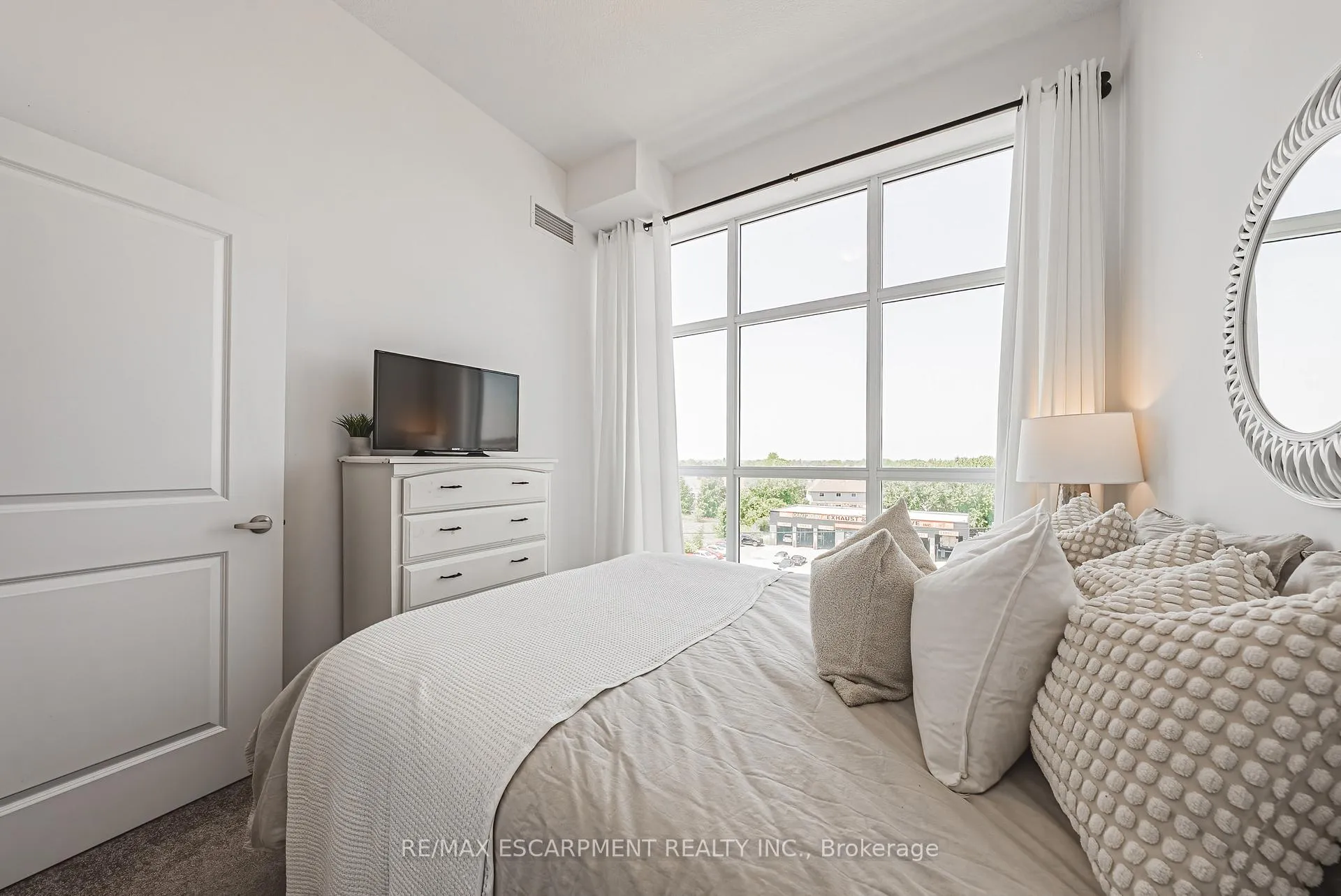 Photo 12 of Unit 505, 460 Dundas Street E, Hamilton, Waterdown — HOMEH