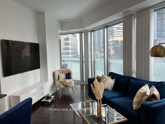 Photo 3 of Unit 302, 12 York Street, Toronto, Waterfront Communities — HOMEH