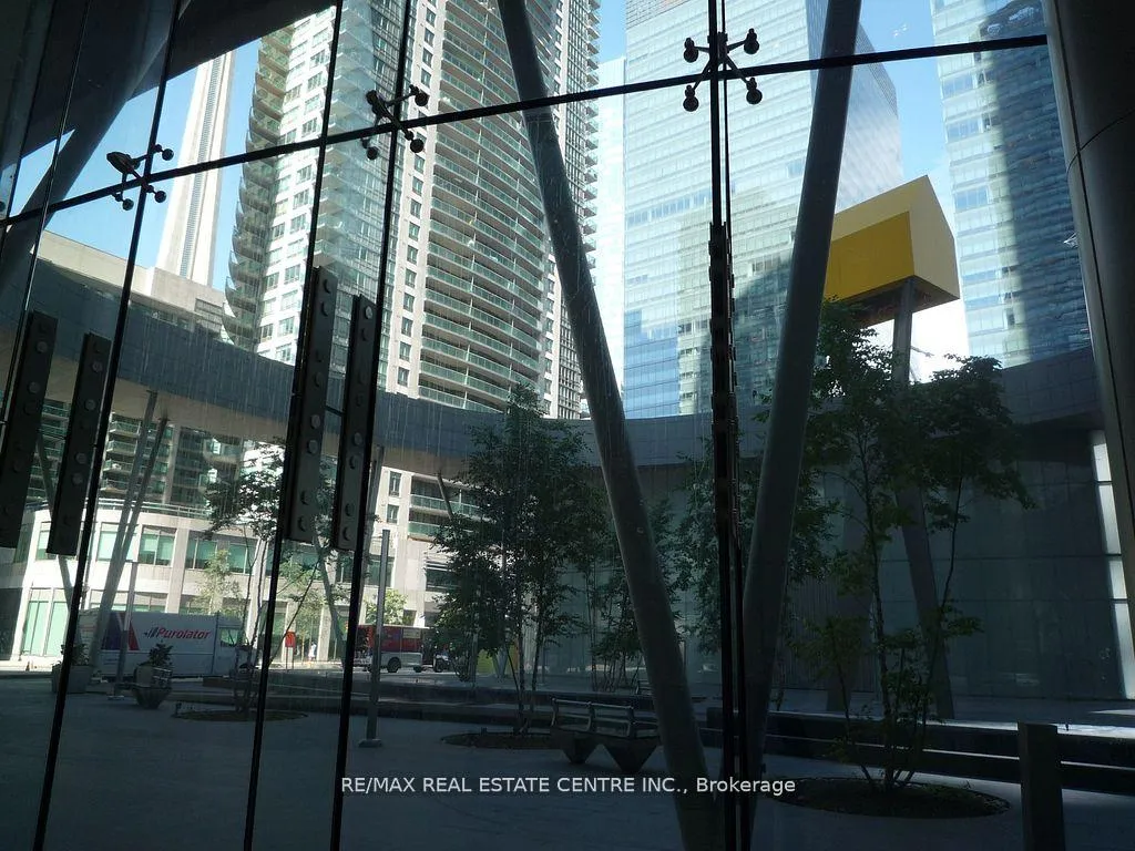 Photo 21 of Unit 302, 12 York Street, Toronto, Waterfront Communities — HOMEH