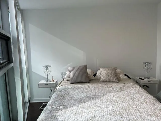 Photo 27 of Unit 302, 12 York Street, Toronto, Waterfront Communities — HOMEH