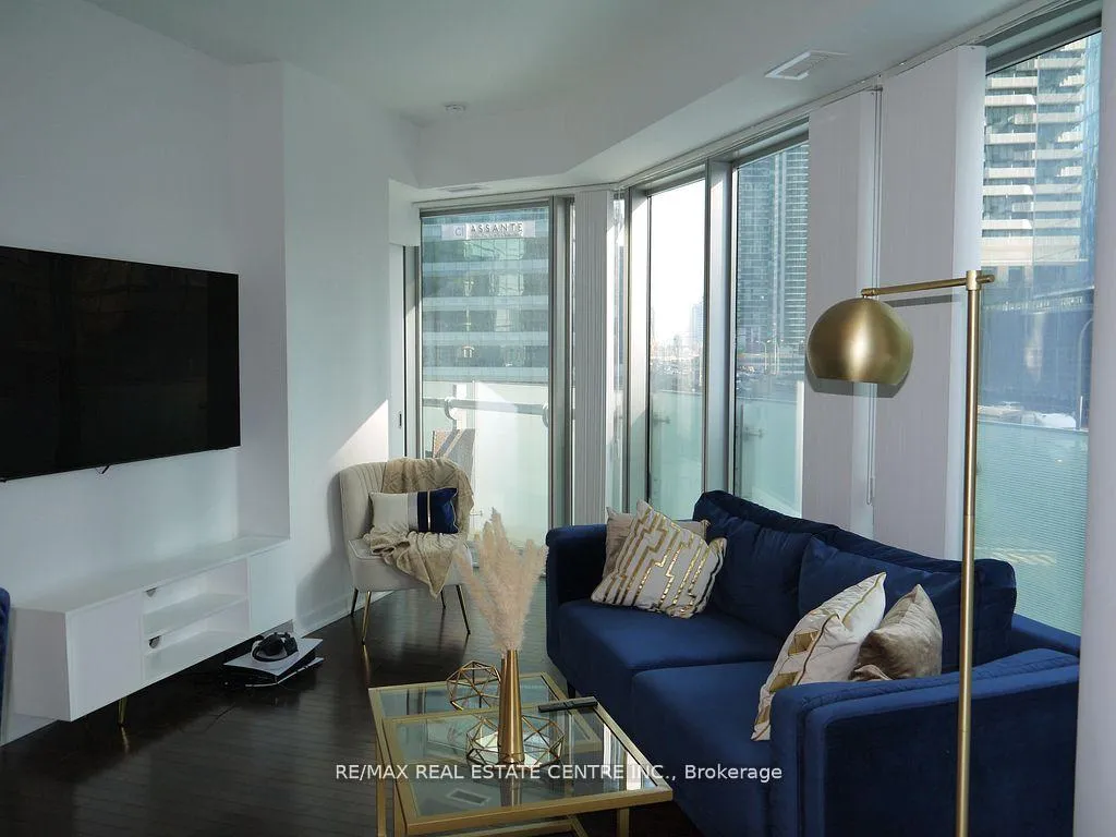 Photo 28 of Unit 302, 12 York Street, Toronto, Waterfront Communities — HOMEH