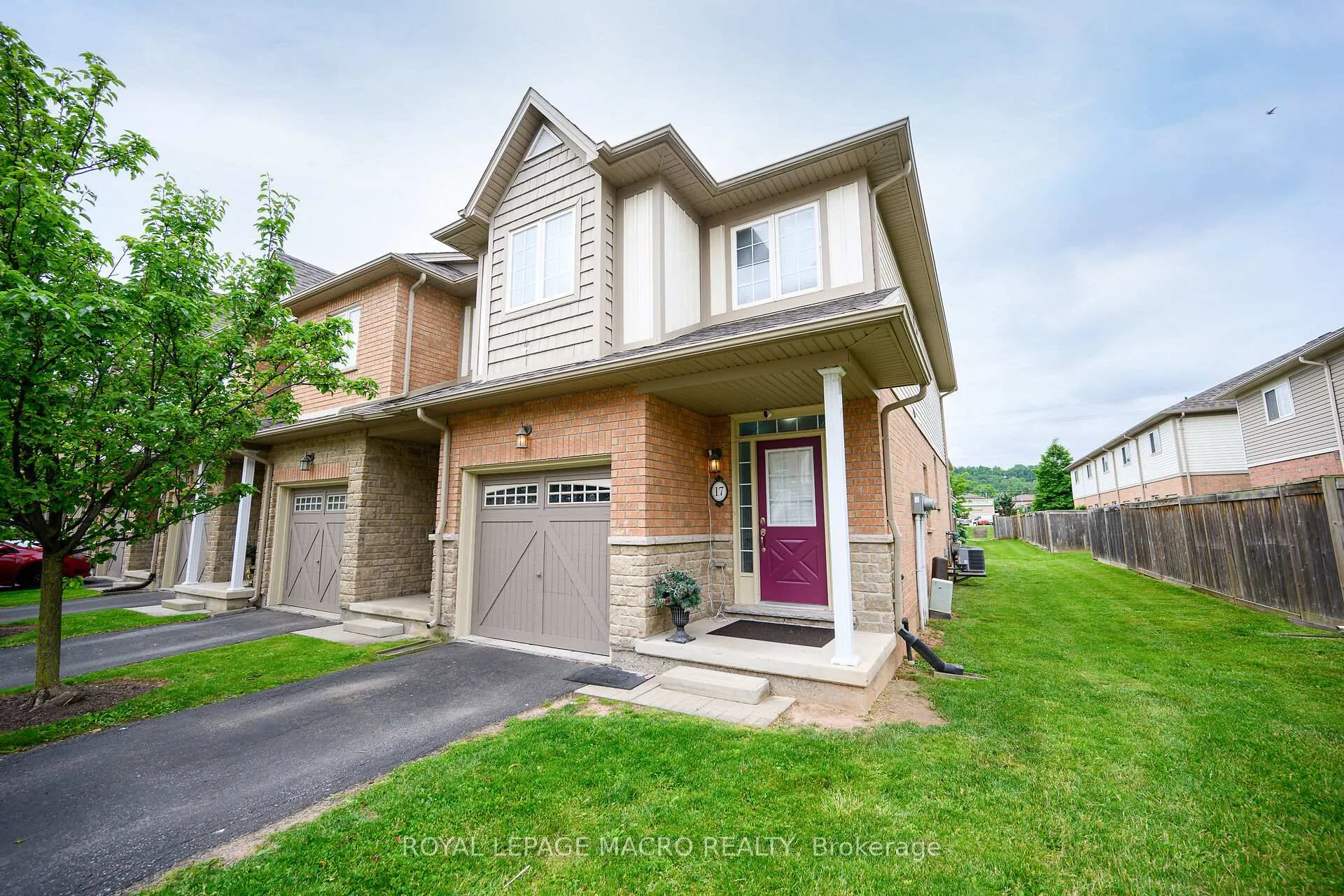 Photo 1 of Unit 17, 170 Dewitt Road, Hamilton, Stoney Creek — HOMEH