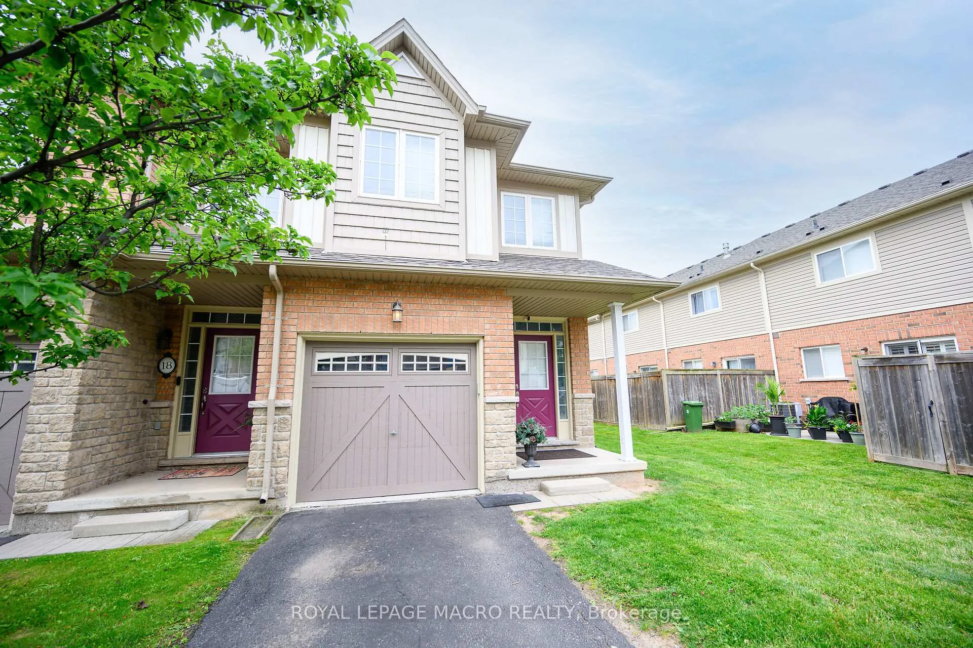 Photo 3 of Unit 17, 170 Dewitt Road, Hamilton, Stoney Creek — HOMEH