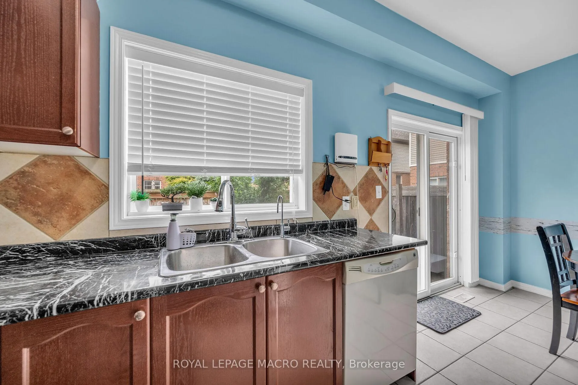 Photo 10 of Unit 17, 170 Dewitt Road, Hamilton, Stoney Creek — HOMEH