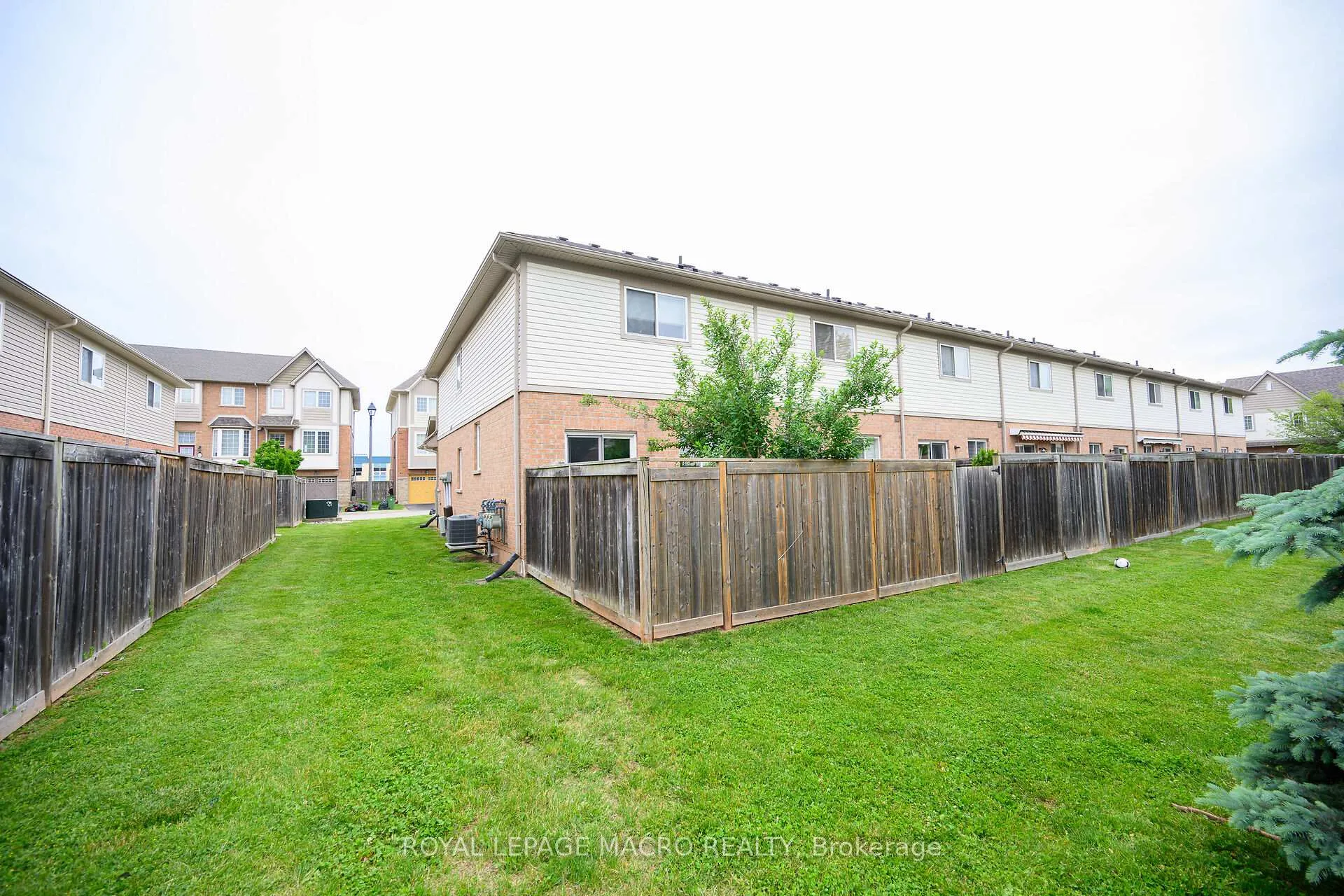 Photo 31 of Unit 17, 170 Dewitt Road, Hamilton, Stoney Creek — HOMEH
