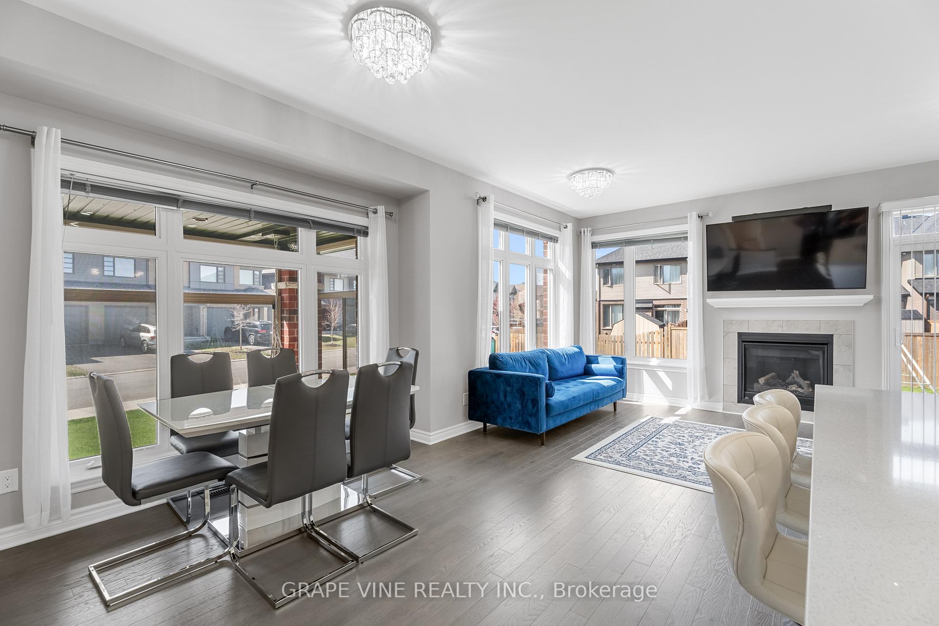 Photo 11 of 535 Rowers Way, Ottawa, Riverside South/Gloucester Glen — HOMEH