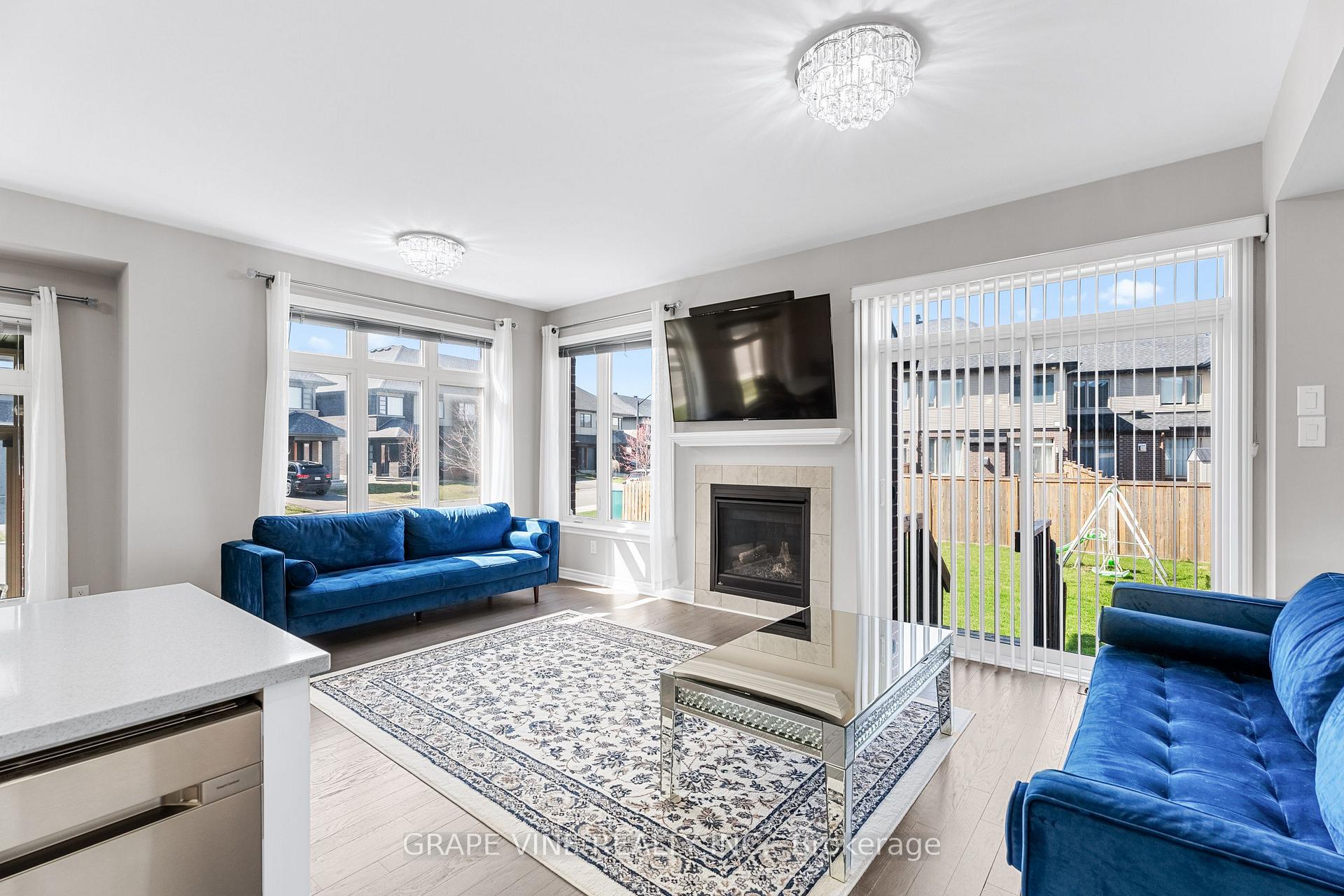 Photo 15 of 535 Rowers Way, Ottawa, Riverside South/Gloucester Glen — HOMEH