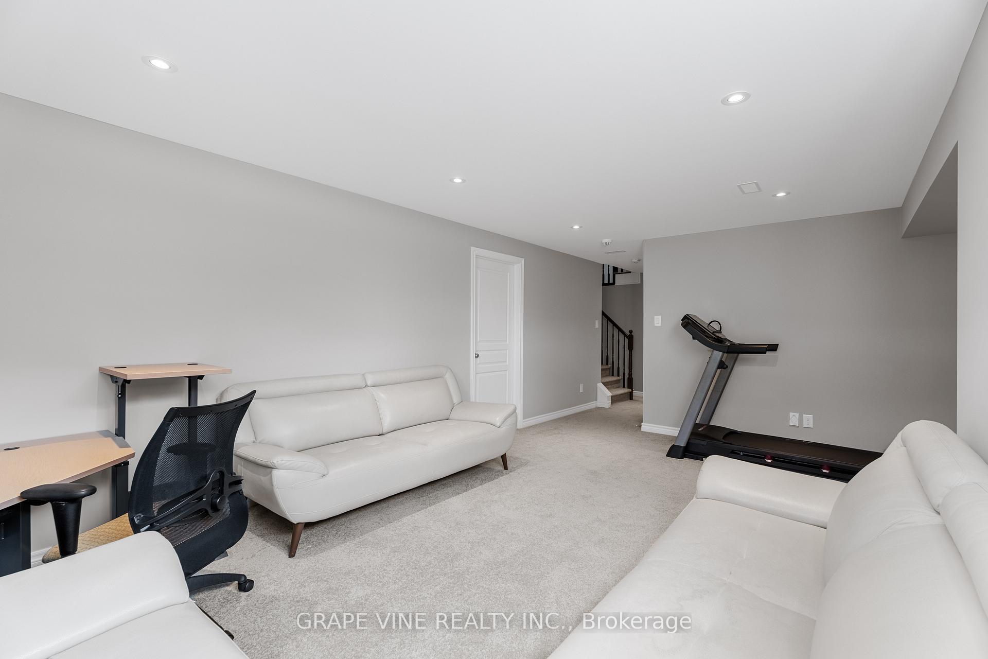 Photo 35 of 535 Rowers Way, Ottawa, Riverside South/Gloucester Glen — HOMEH
