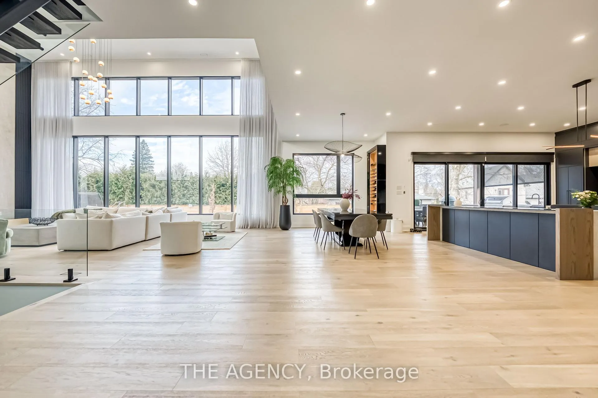 Photo 6 of 20 Royal Avenue, King, Nobleton — HOMEH