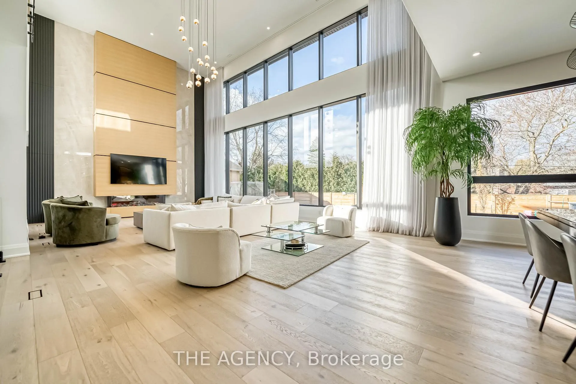 Photo 7 of 20 Royal Avenue, King, Nobleton — HOMEH