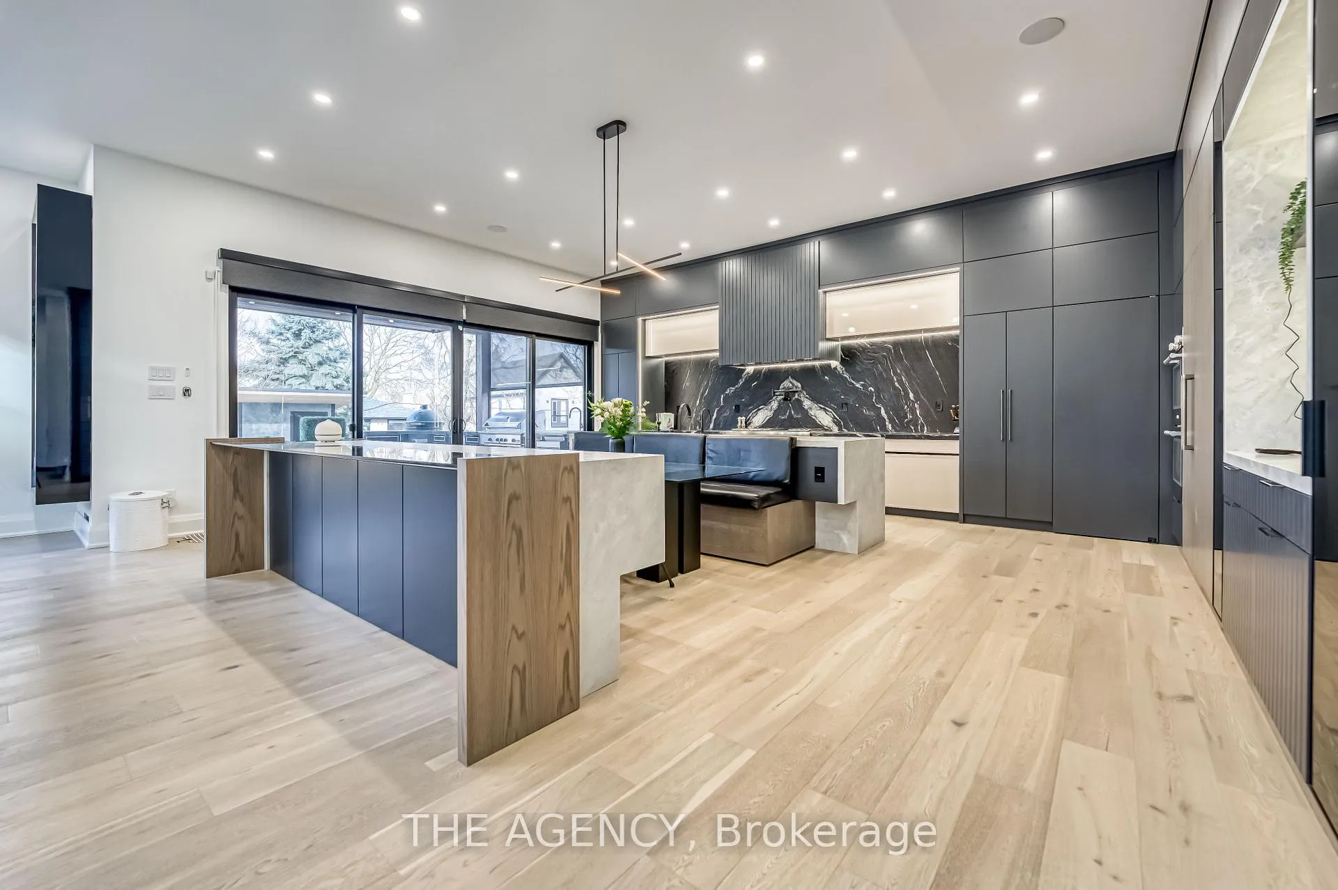Photo 10 of 20 Royal Avenue, King, Nobleton — HOMEH