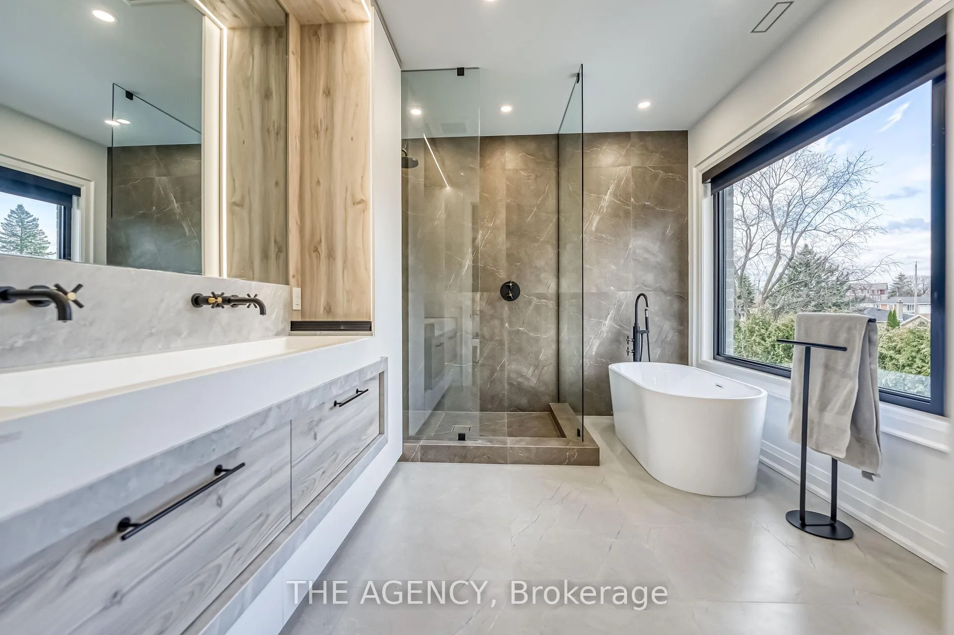 Photo 20 of 20 Royal Avenue, King, Nobleton — HOMEH