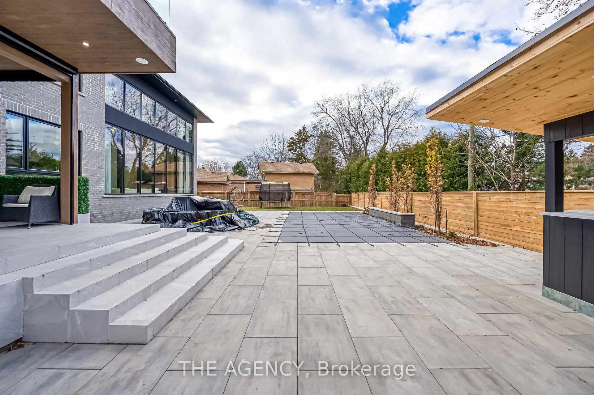 Photo 36 of 20 Royal Avenue, King, Nobleton — HOMEH