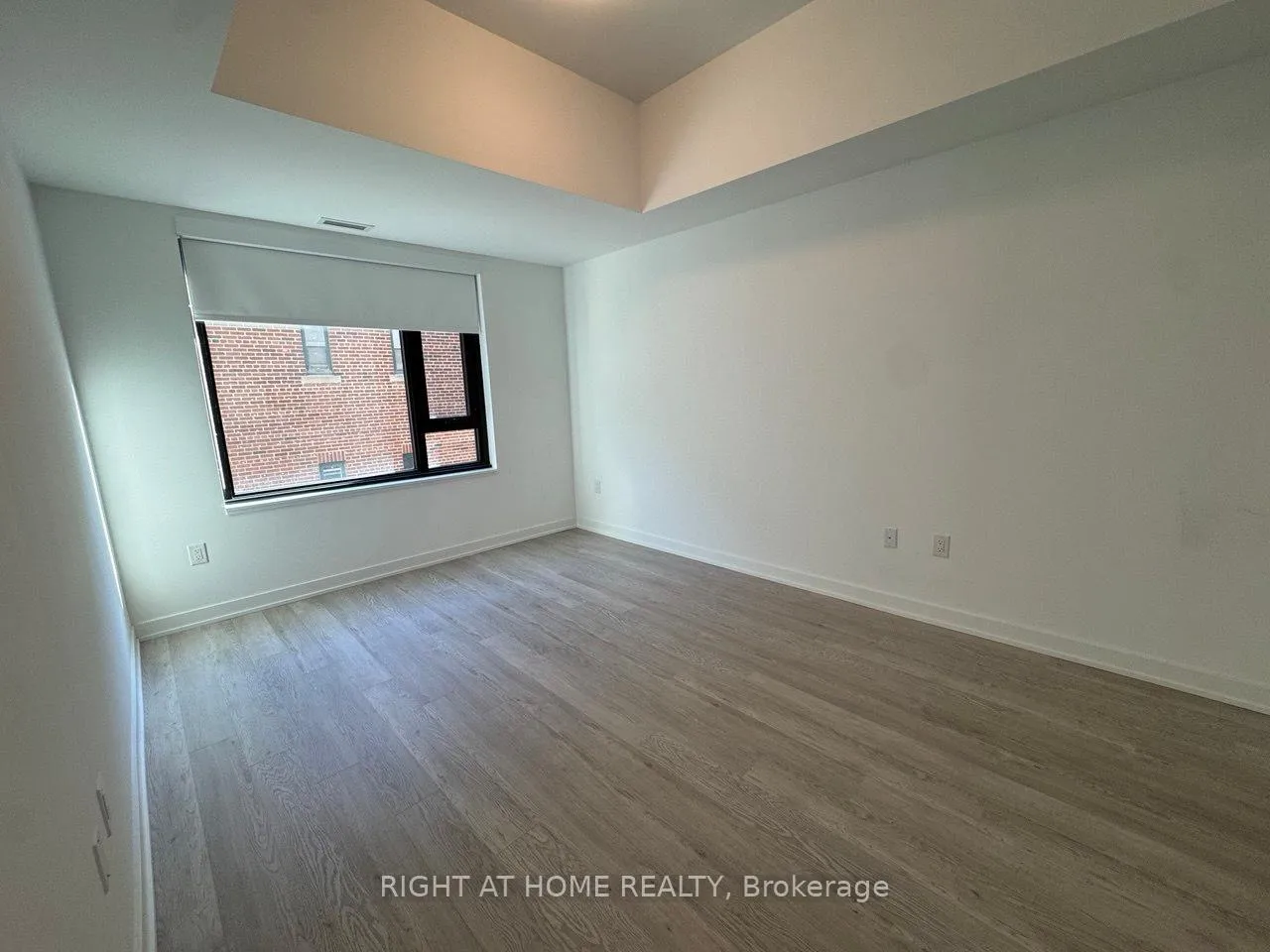 Photo 13 of Unit 201, 3 Strathgowan Avenue, Toronto, Lawrence Park South — HOMEH