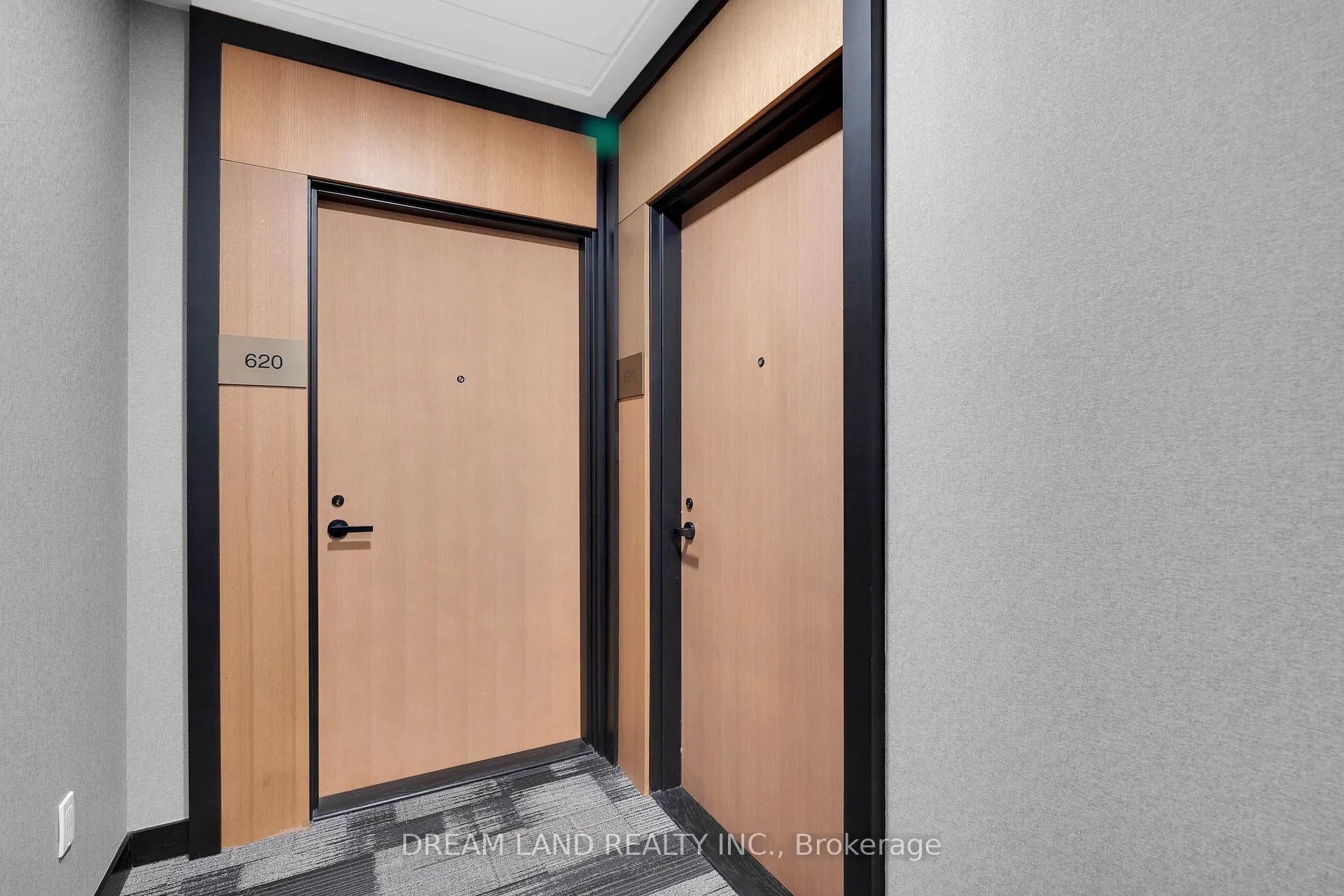 Photo 7 of Unit 621, 8 Tippett Road, North York, Clanton Park — HOMEH