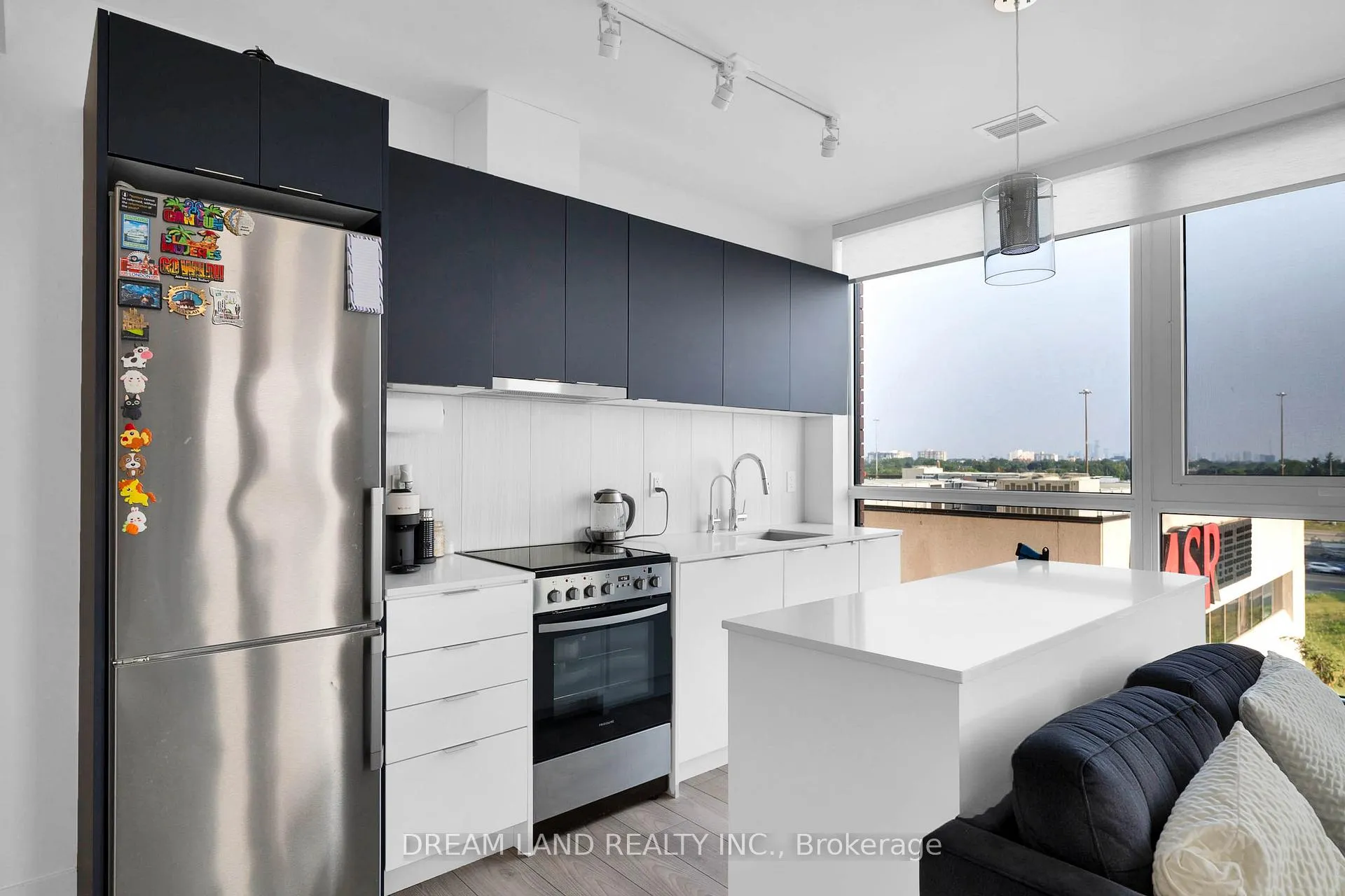 Photo 18 of Unit 621, 8 Tippett Road, North York, Clanton Park — HOMEH