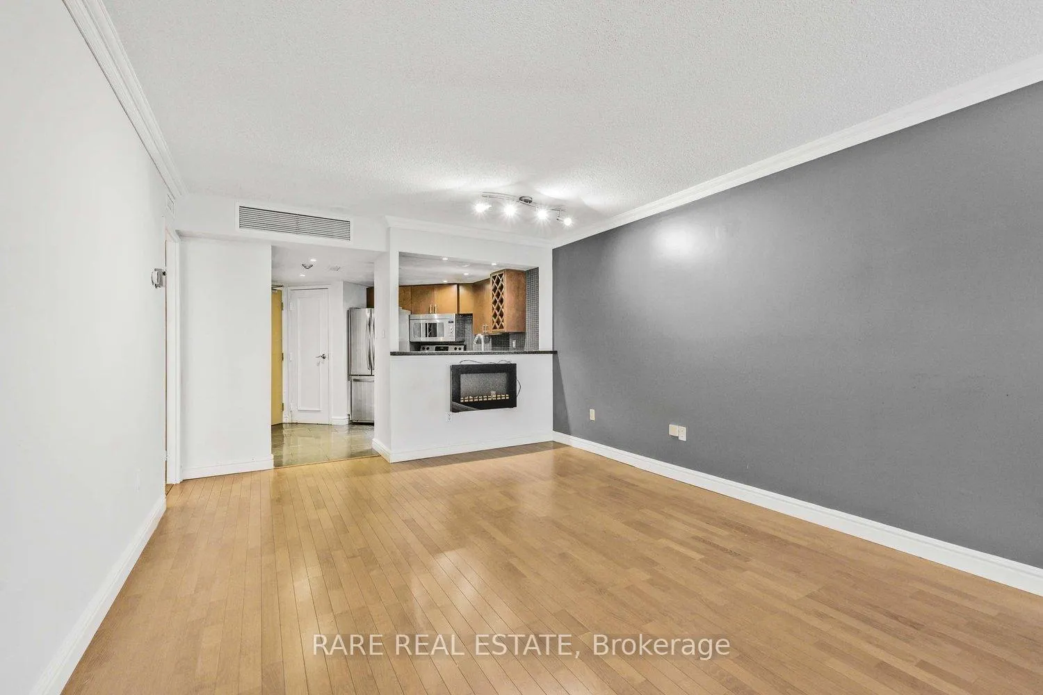 Photo 7 of Unit 310, 1001 Bay Street, Toronto, Bay Street Corridor — HOMEH