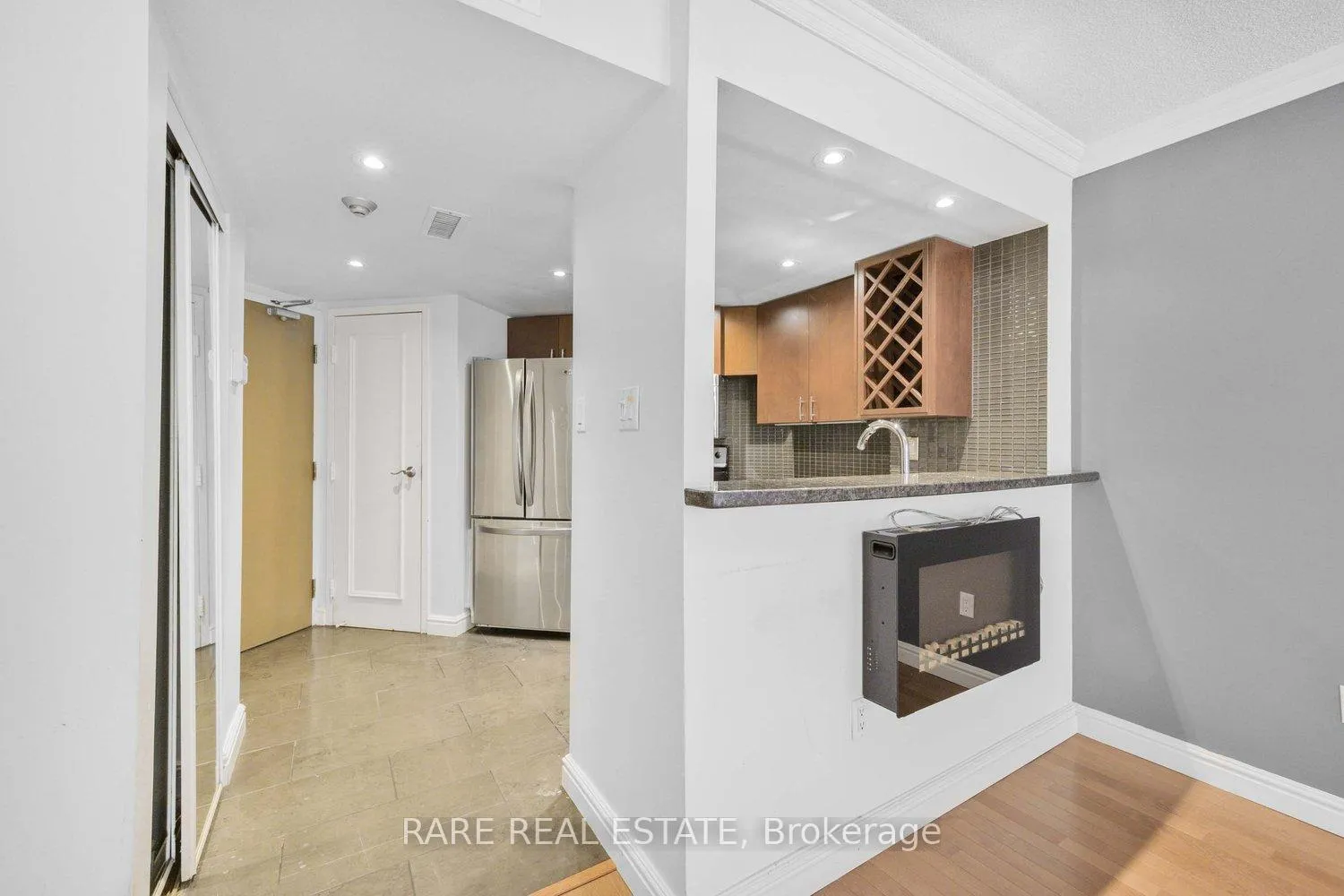 Photo 8 of Unit 310, 1001 Bay Street, Toronto, Bay Street Corridor — HOMEH