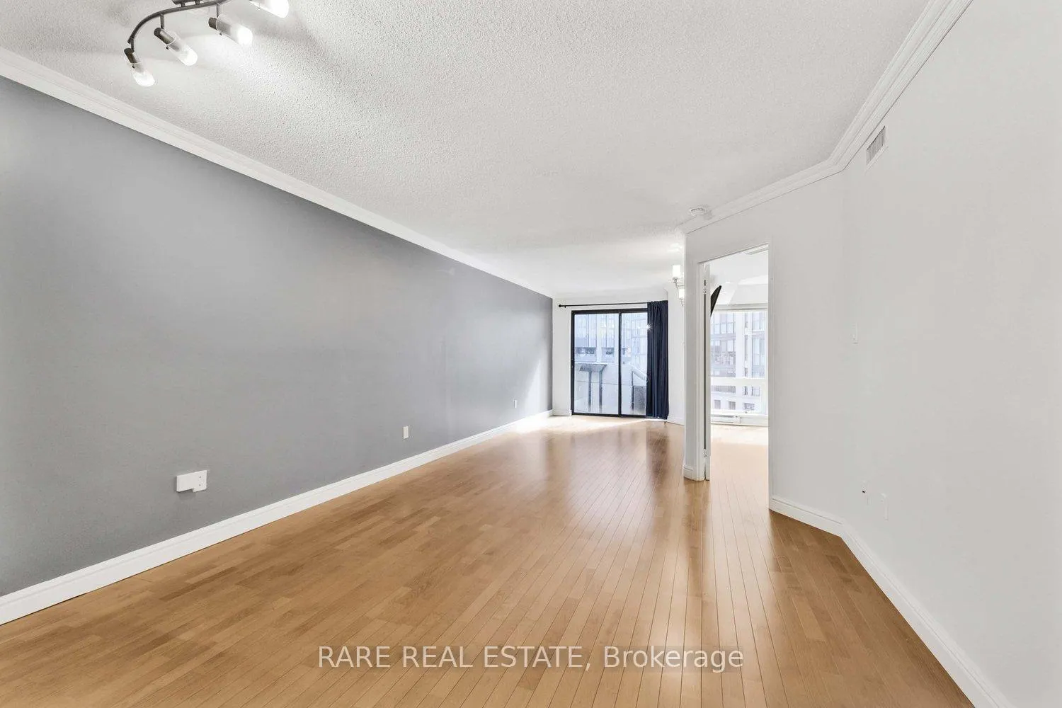 Photo 9 of Unit 310, 1001 Bay Street, Toronto, Bay Street Corridor — HOMEH