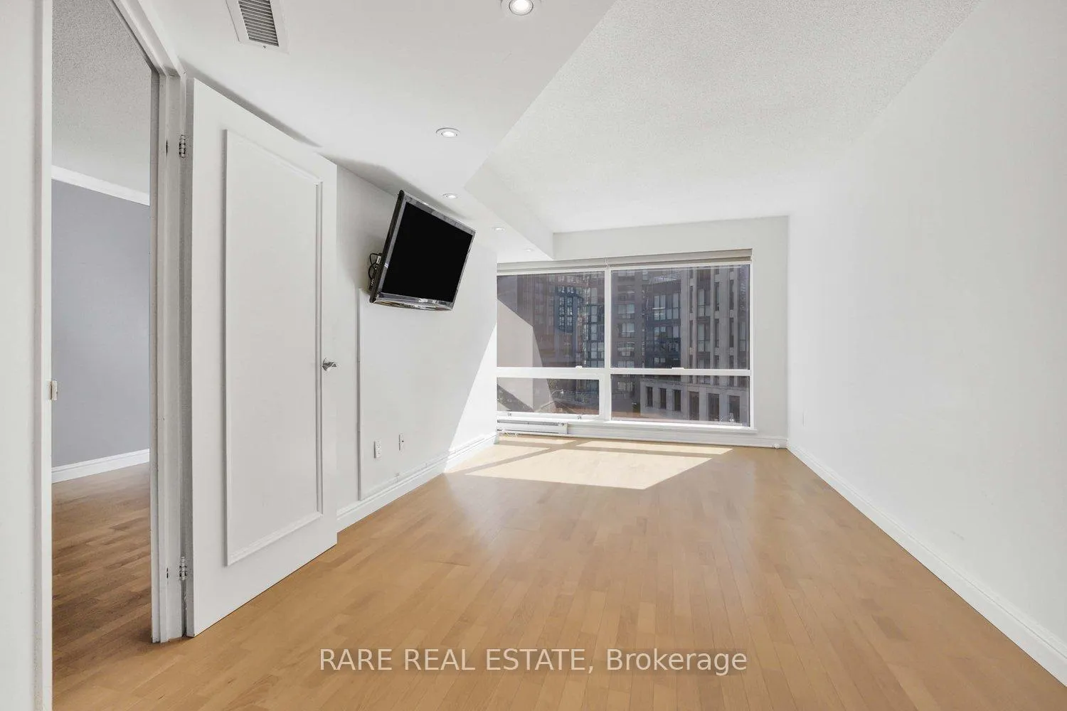 Photo 13 of Unit 310, 1001 Bay Street, Toronto, Bay Street Corridor — HOMEH
