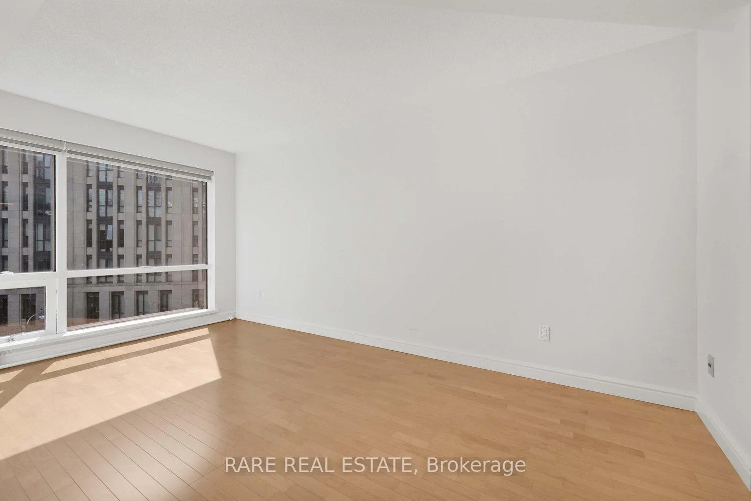 Photo 14 of Unit 310, 1001 Bay Street, Toronto, Bay Street Corridor — HOMEH
