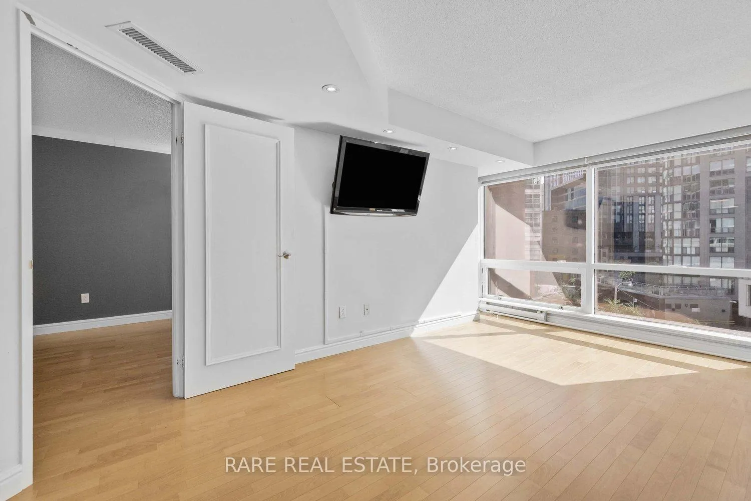 Photo 15 of Unit 310, 1001 Bay Street, Toronto, Bay Street Corridor — HOMEH