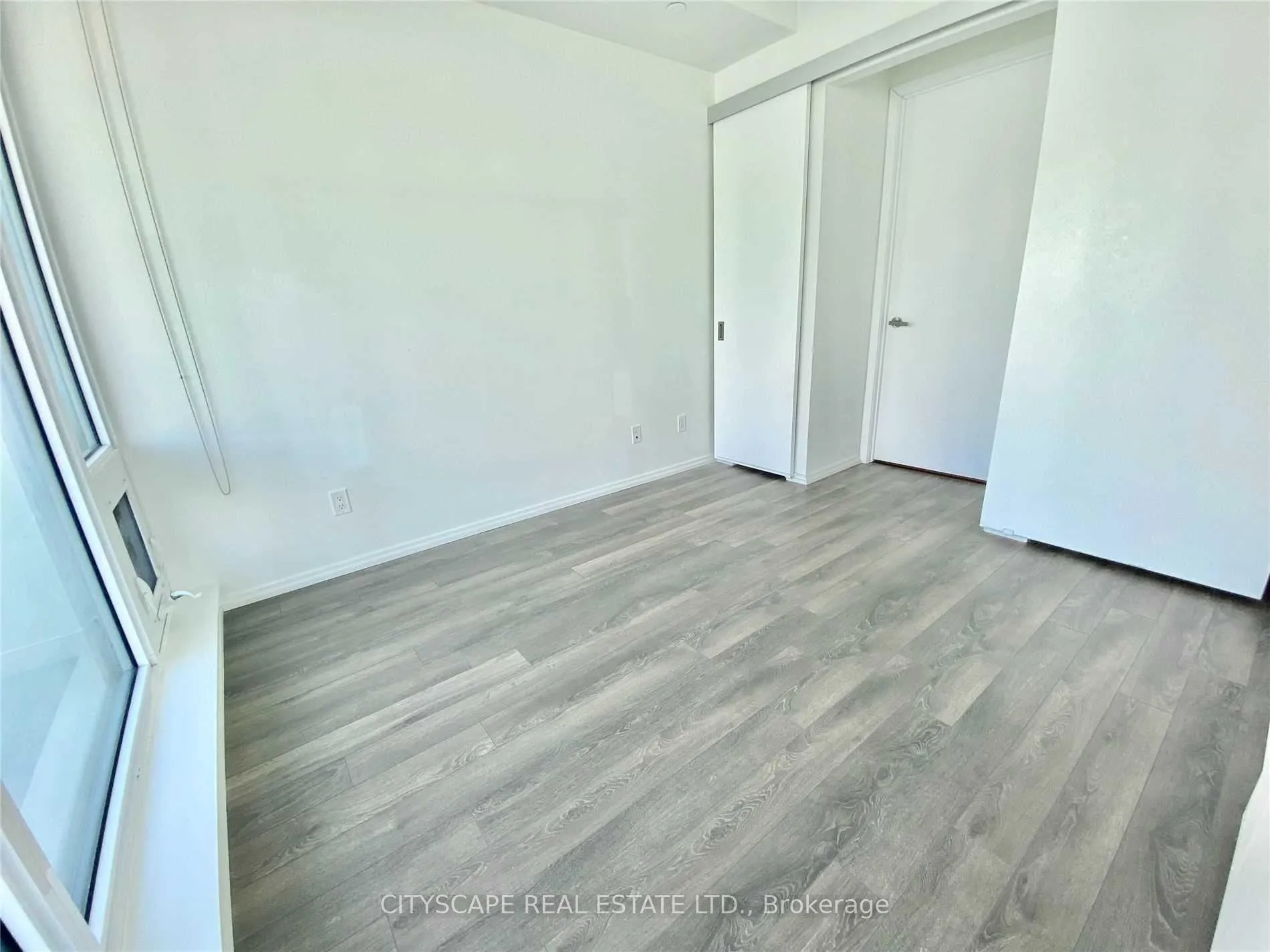 Photo 5 of Unit 4202, 197 Yonge Street, Toronto, Church-Yonge Corridor — HOMEH