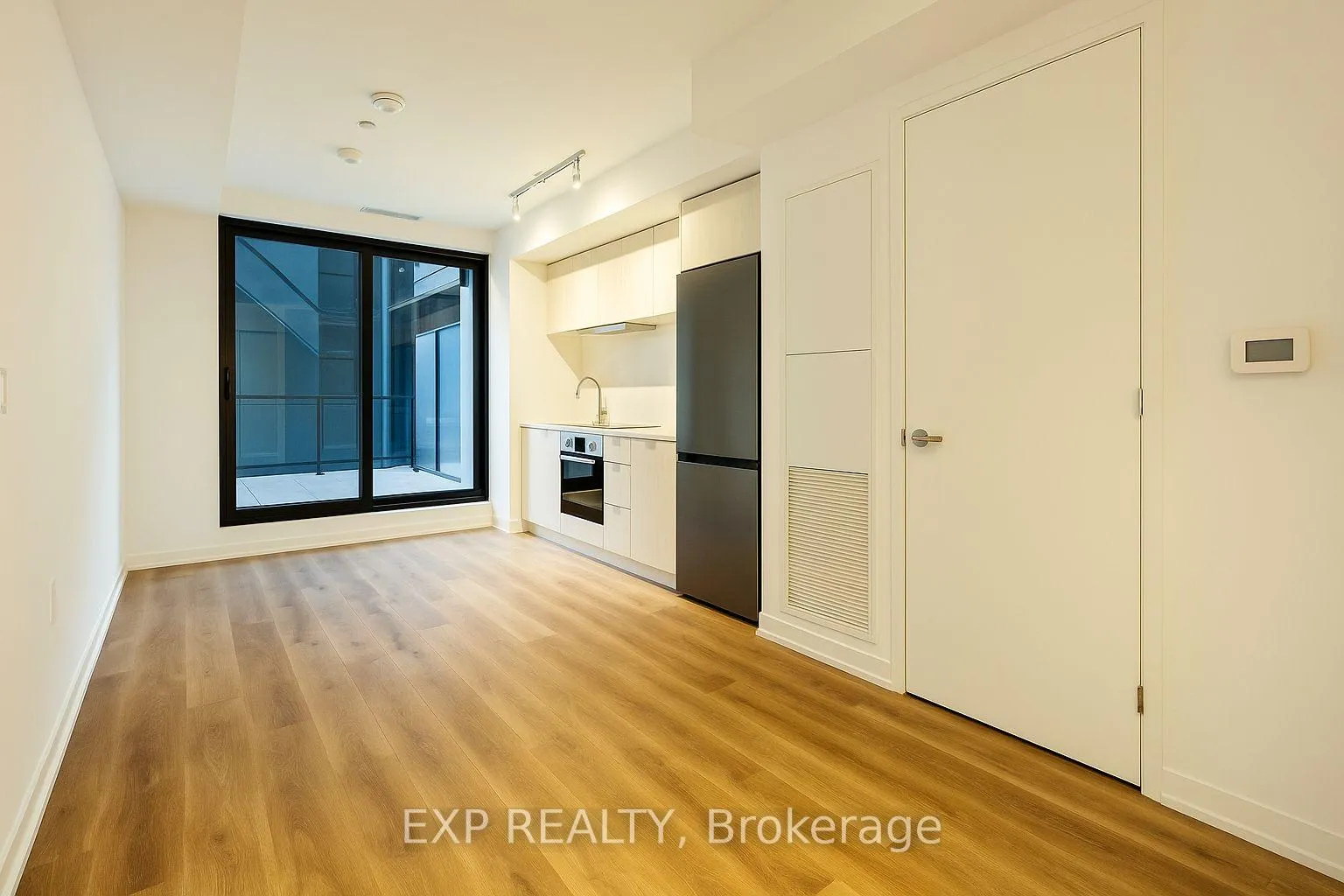 Photo 7 of Unit 509, 1 Jarvis Street, Hamilton, Beasley — HOMEH