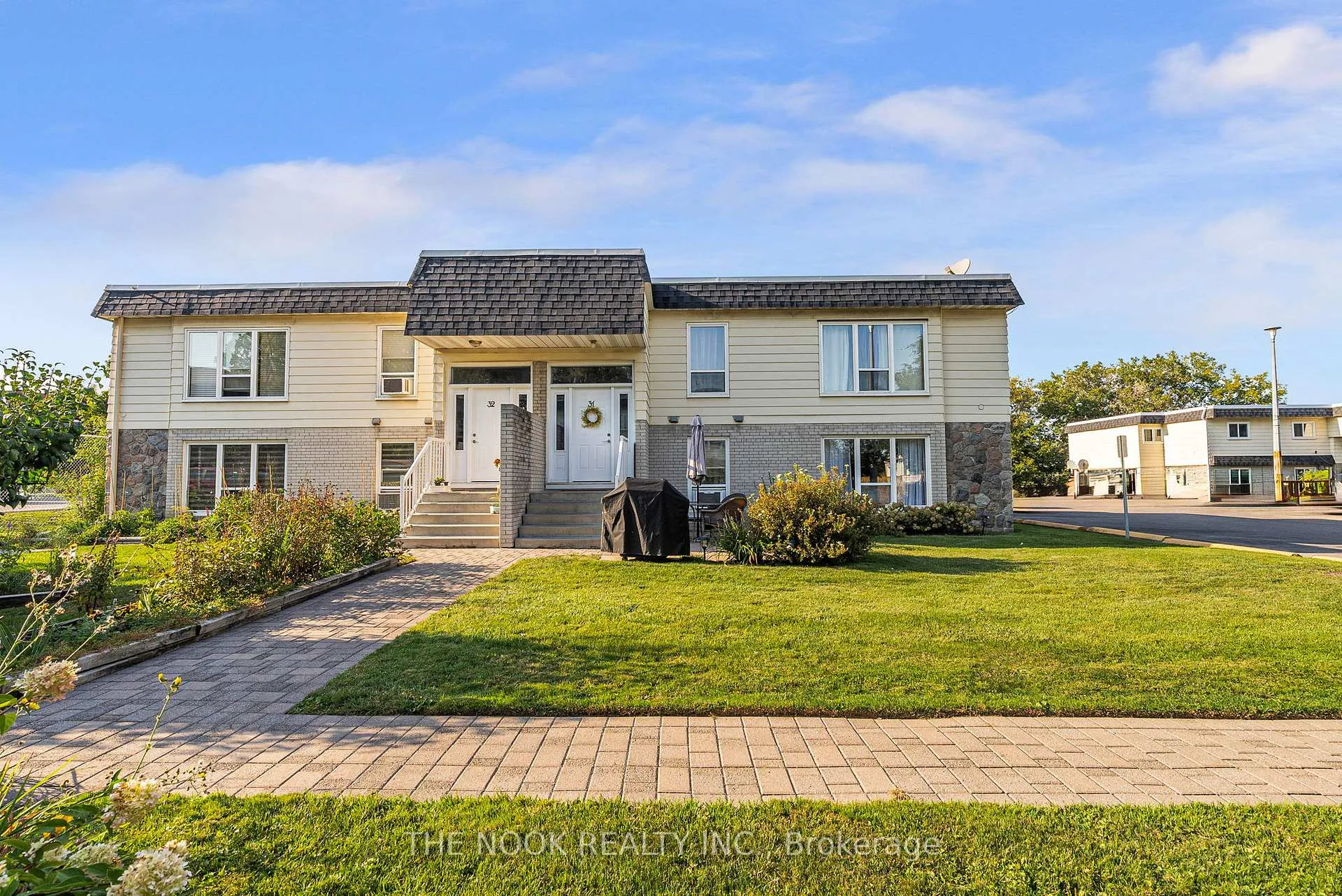Photo 1 of Unit 3-1, 540 Mary Street, Whitby, Downtown Whitby — HOMEH