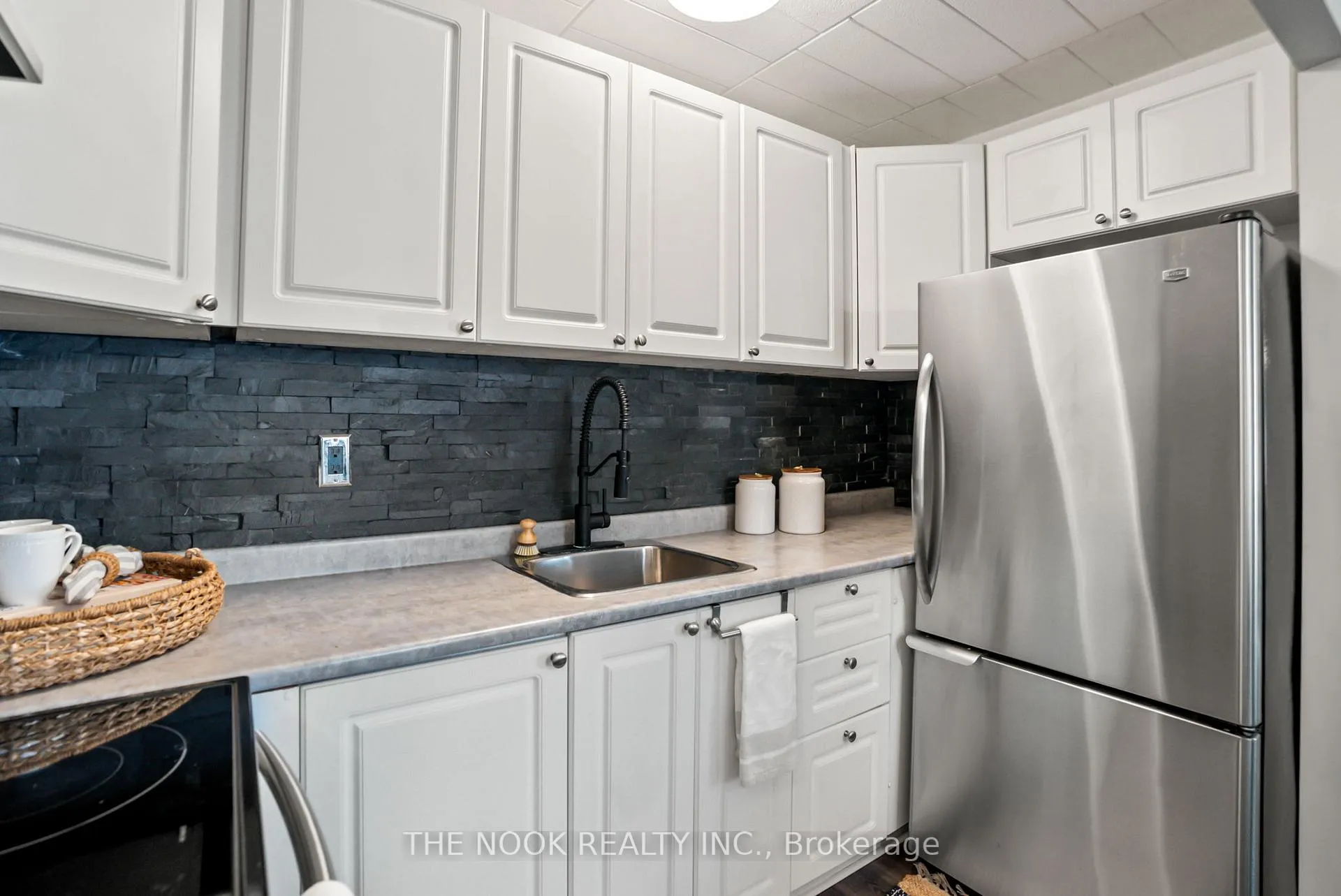 Photo 11 of Unit 3-1, 540 Mary Street, Whitby, Downtown Whitby — HOMEH