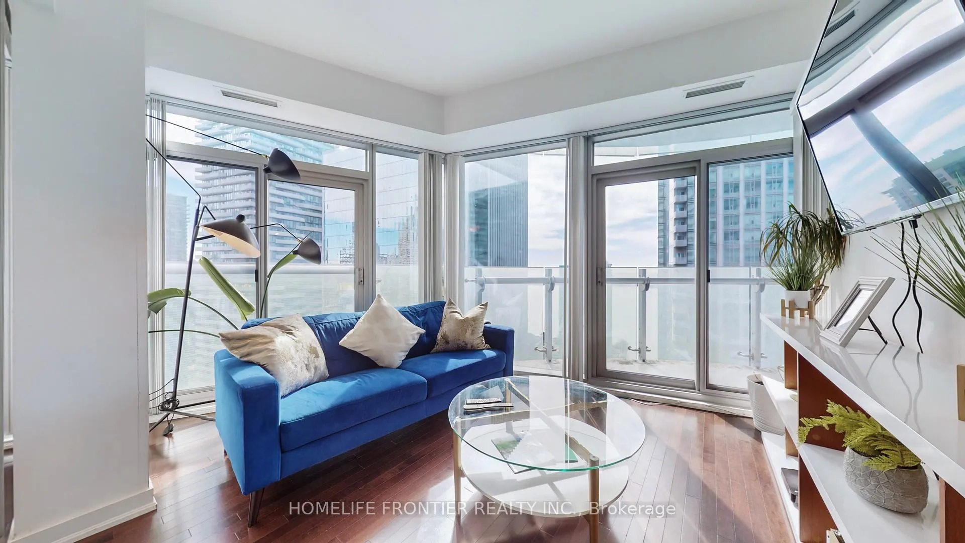 Photo 2 of Unit 3003, 14 York Street, Toronto, Waterfront Communities — HOMEH