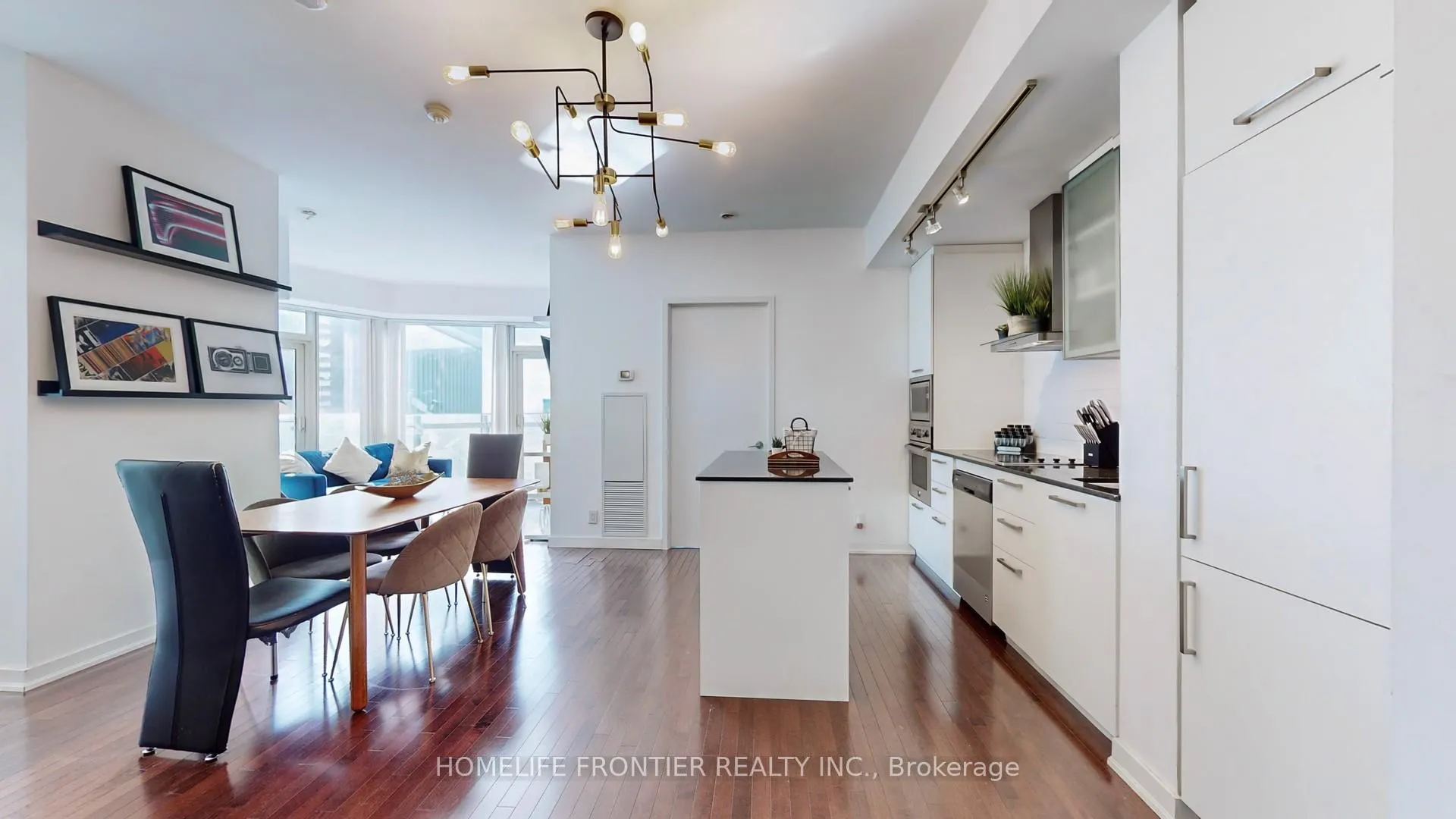 Photo 5 of Unit 3003, 14 York Street, Toronto, Waterfront Communities — HOMEH