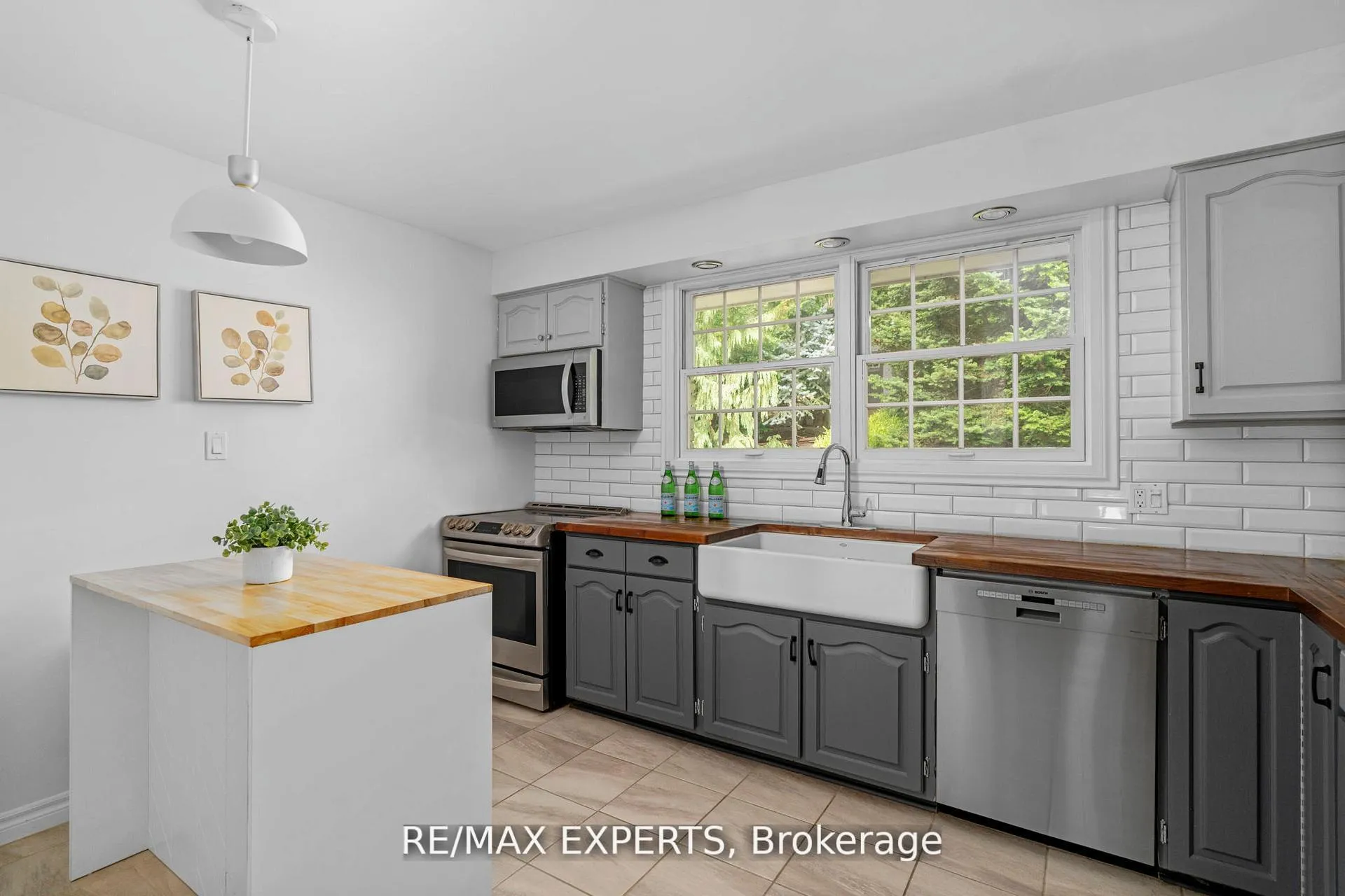 Photo 16 of 128 Heather Avenue, Cambridge — HOMEH