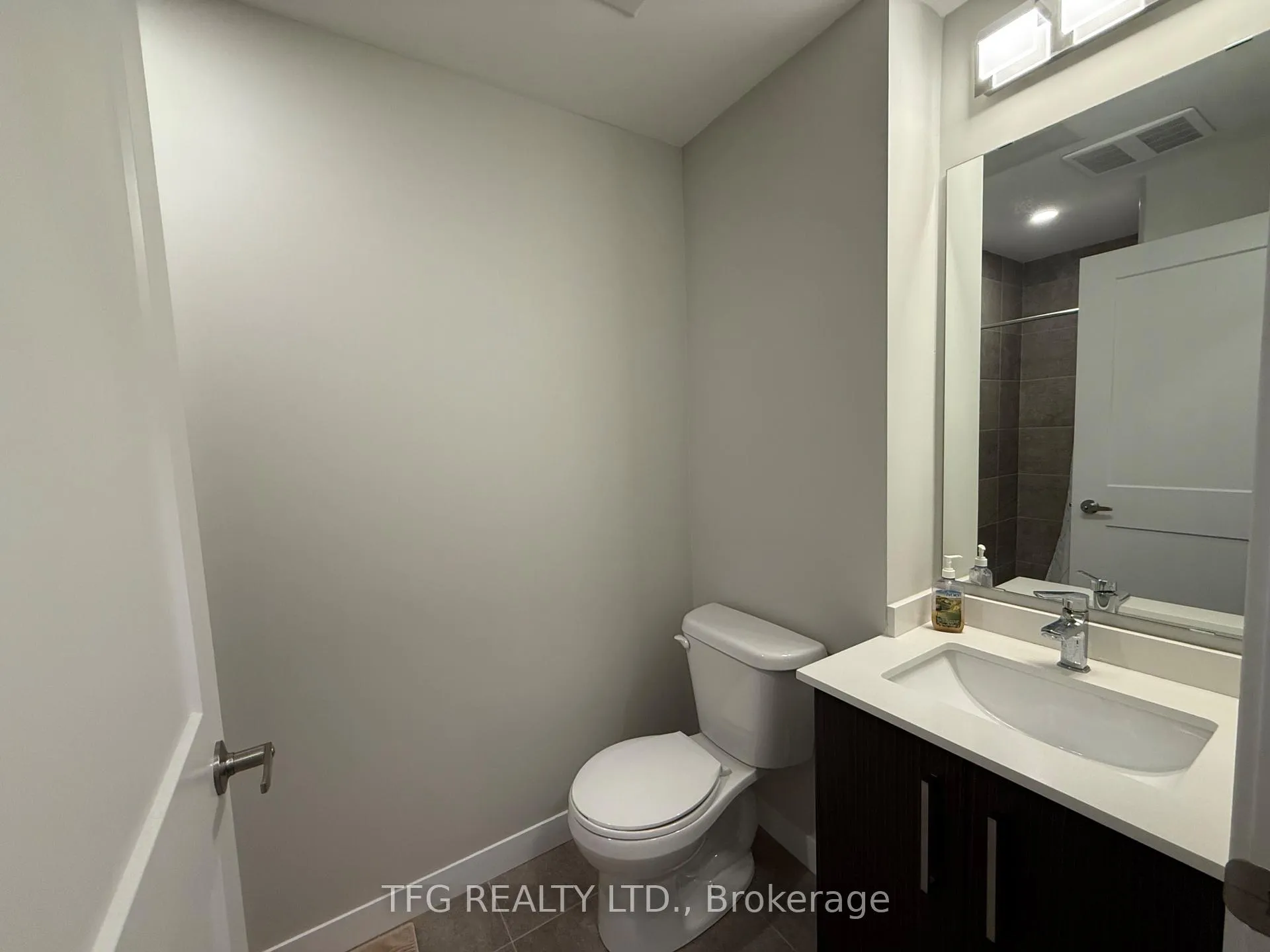Photo 3 of Unit 904, 15 Queen Street S, Hamilton, Central — HOMEH