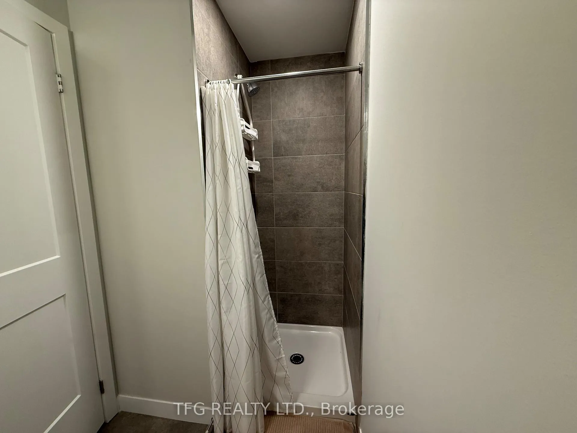 Photo 4 of Unit 904, 15 Queen Street S, Hamilton, Central — HOMEH