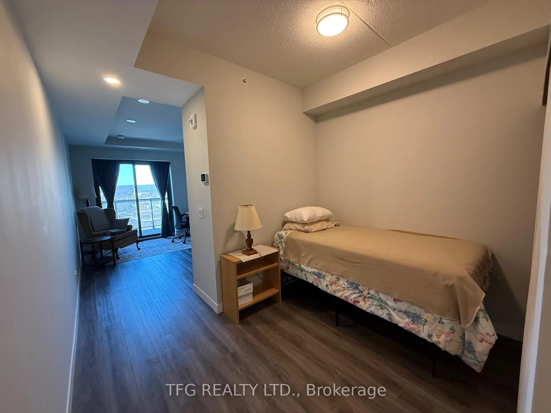 Photo 7 of Unit 904, 15 Queen Street S, Hamilton, Central — HOMEH