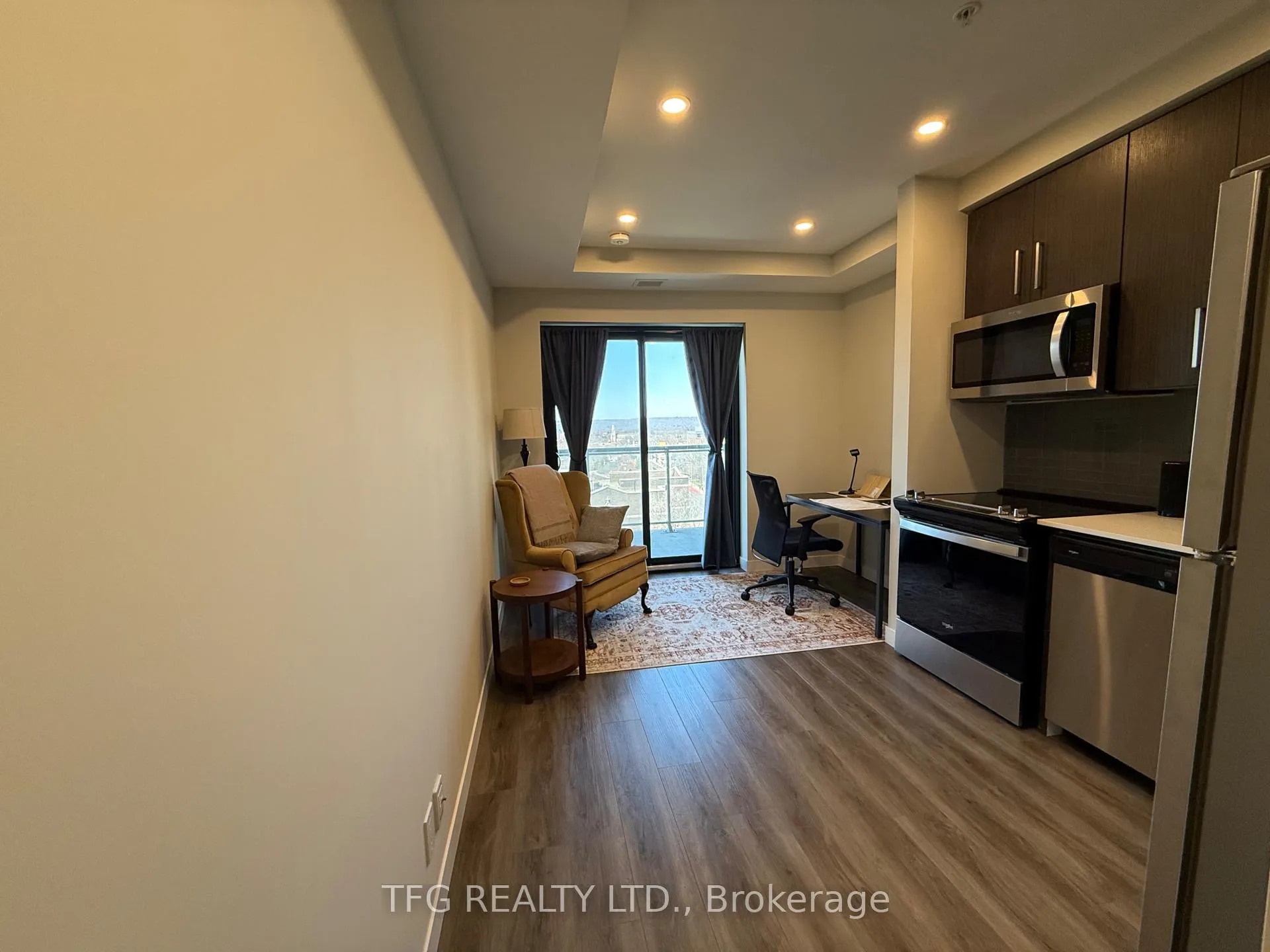 Photo 10 of Unit 904, 15 Queen Street S, Hamilton, Central — HOMEH