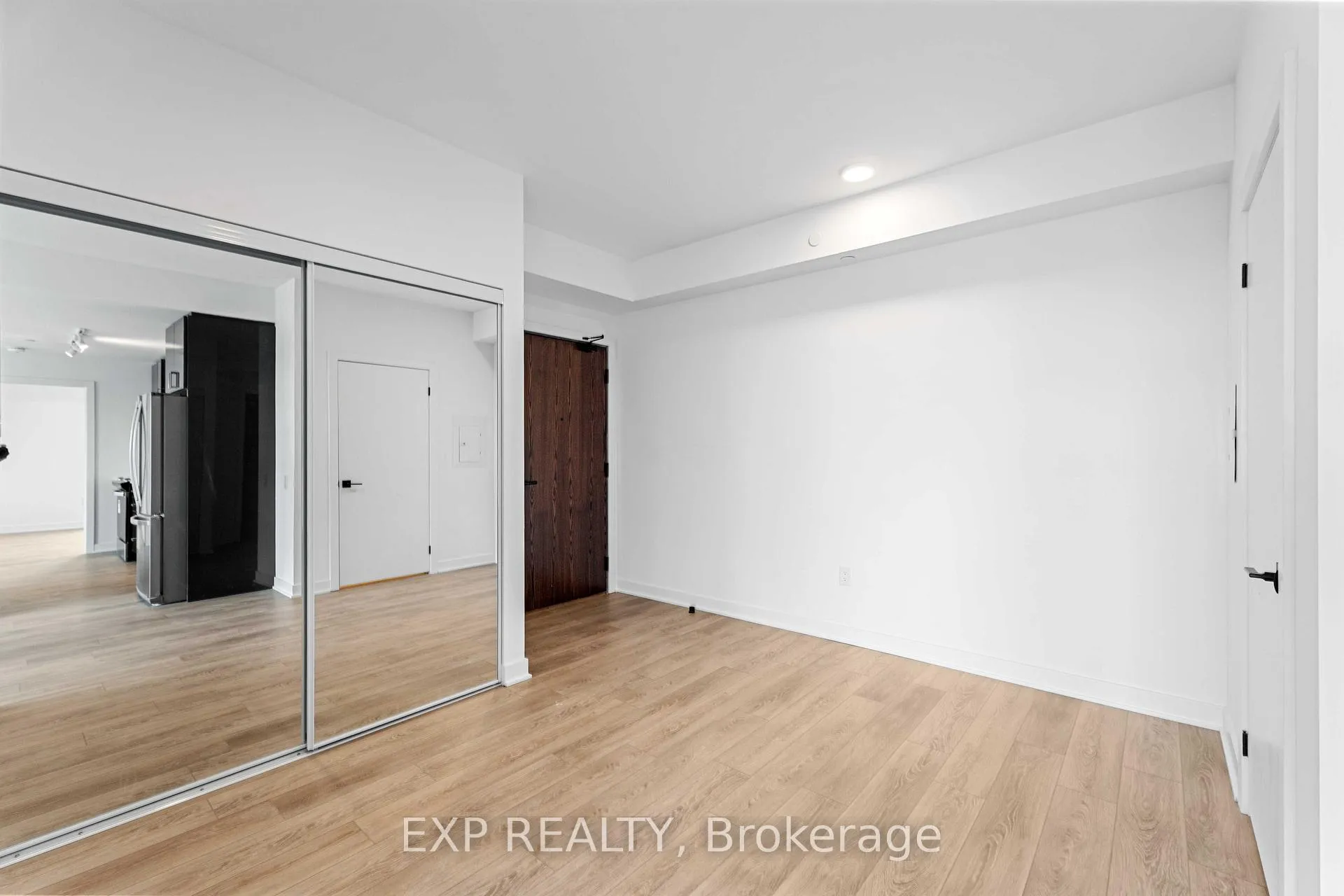 Photo 6 of Unit 1217, 2782 Barton St Street E, Hamilton, Riverdale — HOMEH