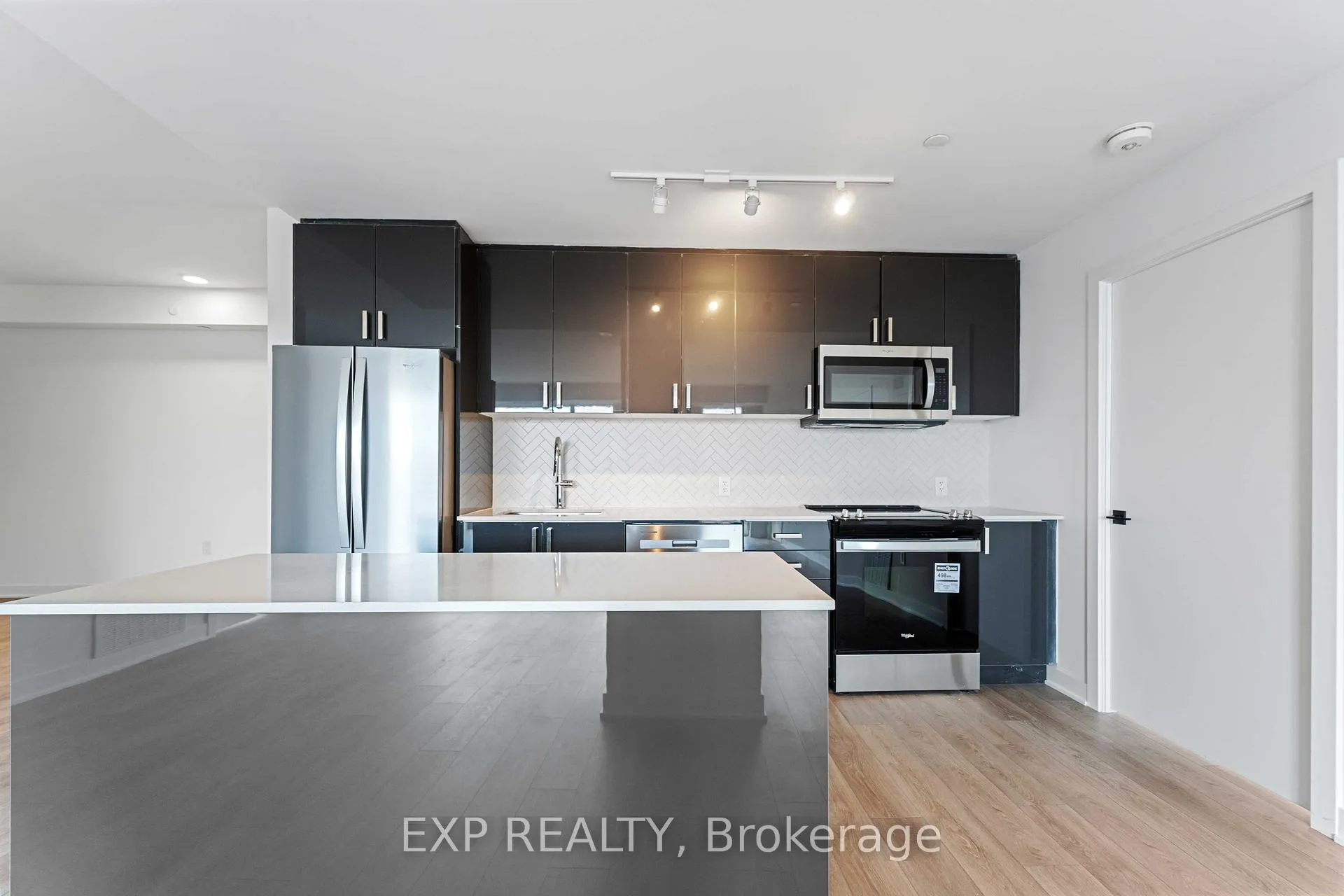 Photo 9 of Unit 1217, 2782 Barton St Street E, Hamilton, Riverdale — HOMEH
