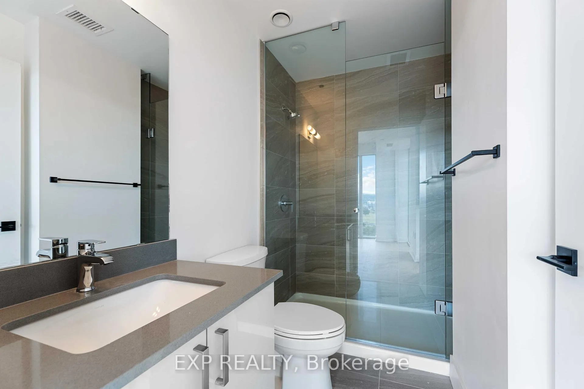 Photo 12 of Unit 1217, 2782 Barton St Street E, Hamilton, Riverdale — HOMEH