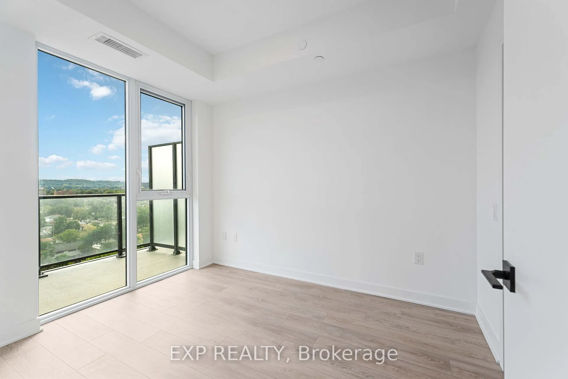 Photo 14 of Unit 1217, 2782 Barton St Street E, Hamilton, Riverdale — HOMEH