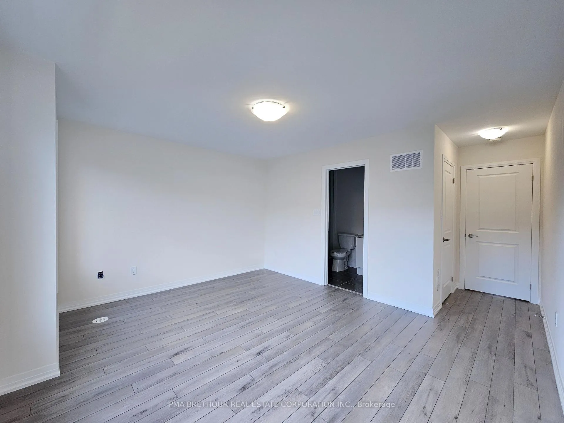 Photo 15 of 8 Sissons Way, Markham, Box Grove — HOMEH