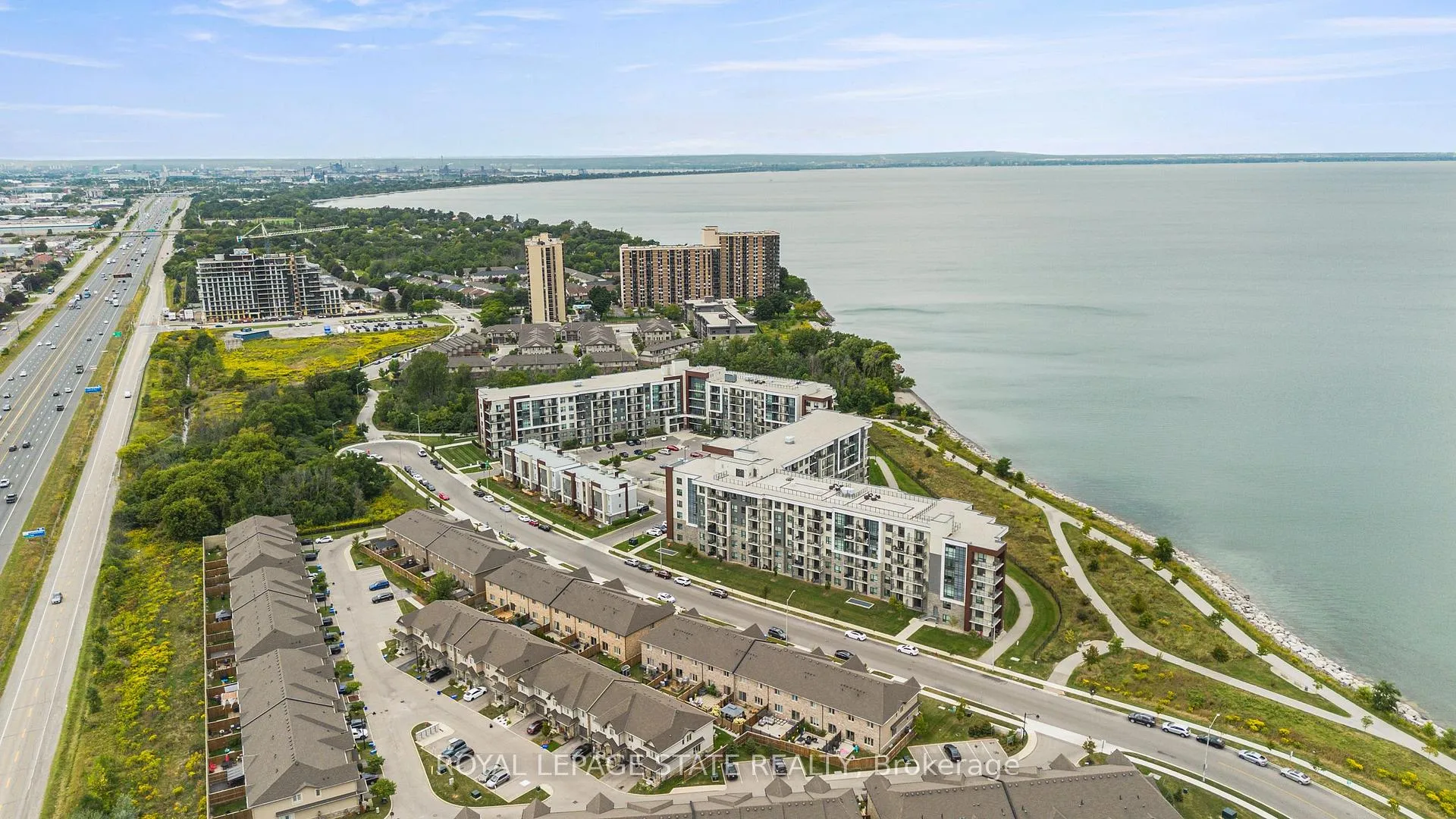 Photo 3 of Unit 521, 101 Shoreview Place, Hamilton, Stoney Creek — HOMEH