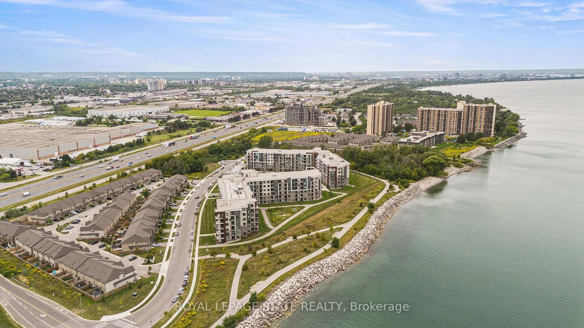 Photo 5 of Unit 521, 101 Shoreview Place, Hamilton, Stoney Creek — HOMEH