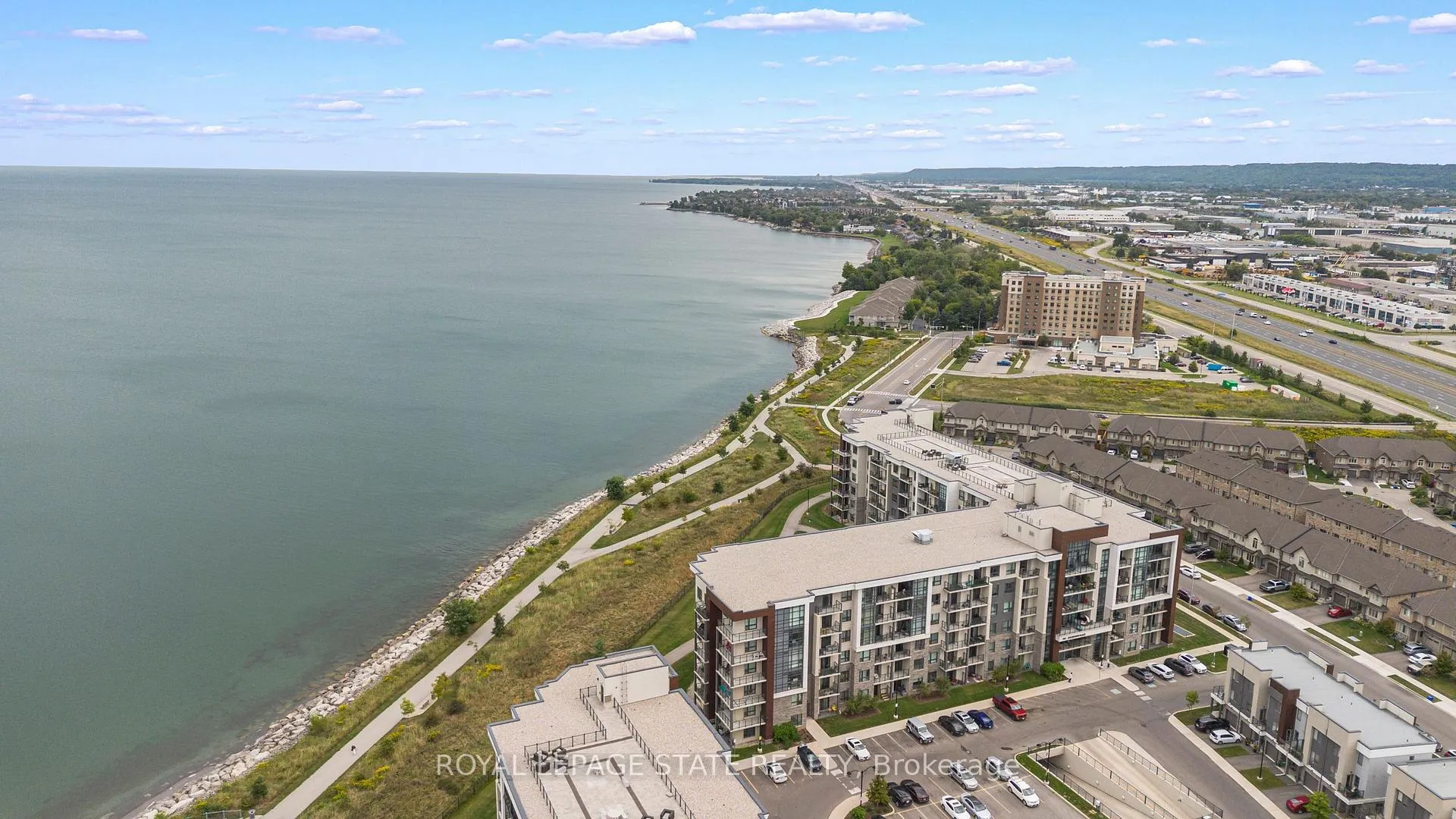 Photo 8 of Unit 521, 101 Shoreview Place, Hamilton, Stoney Creek — HOMEH