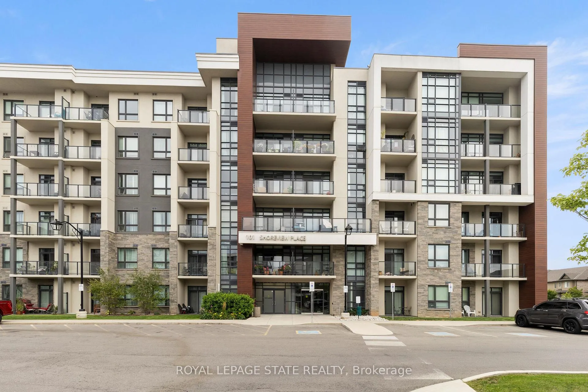 Photo 13 of Unit 521, 101 Shoreview Place, Hamilton, Stoney Creek — HOMEH