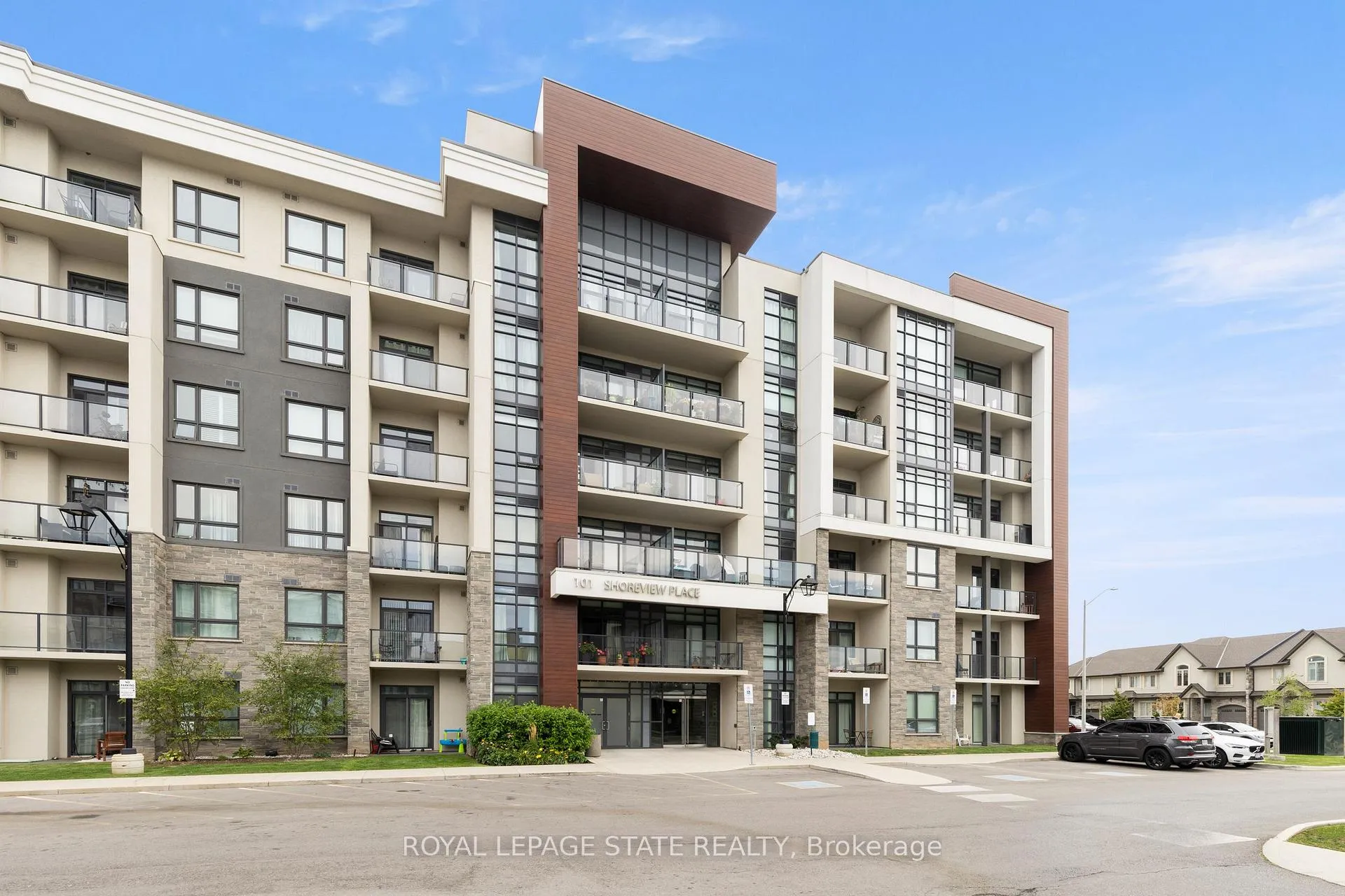 Photo 14 of Unit 521, 101 Shoreview Place, Hamilton, Stoney Creek — HOMEH