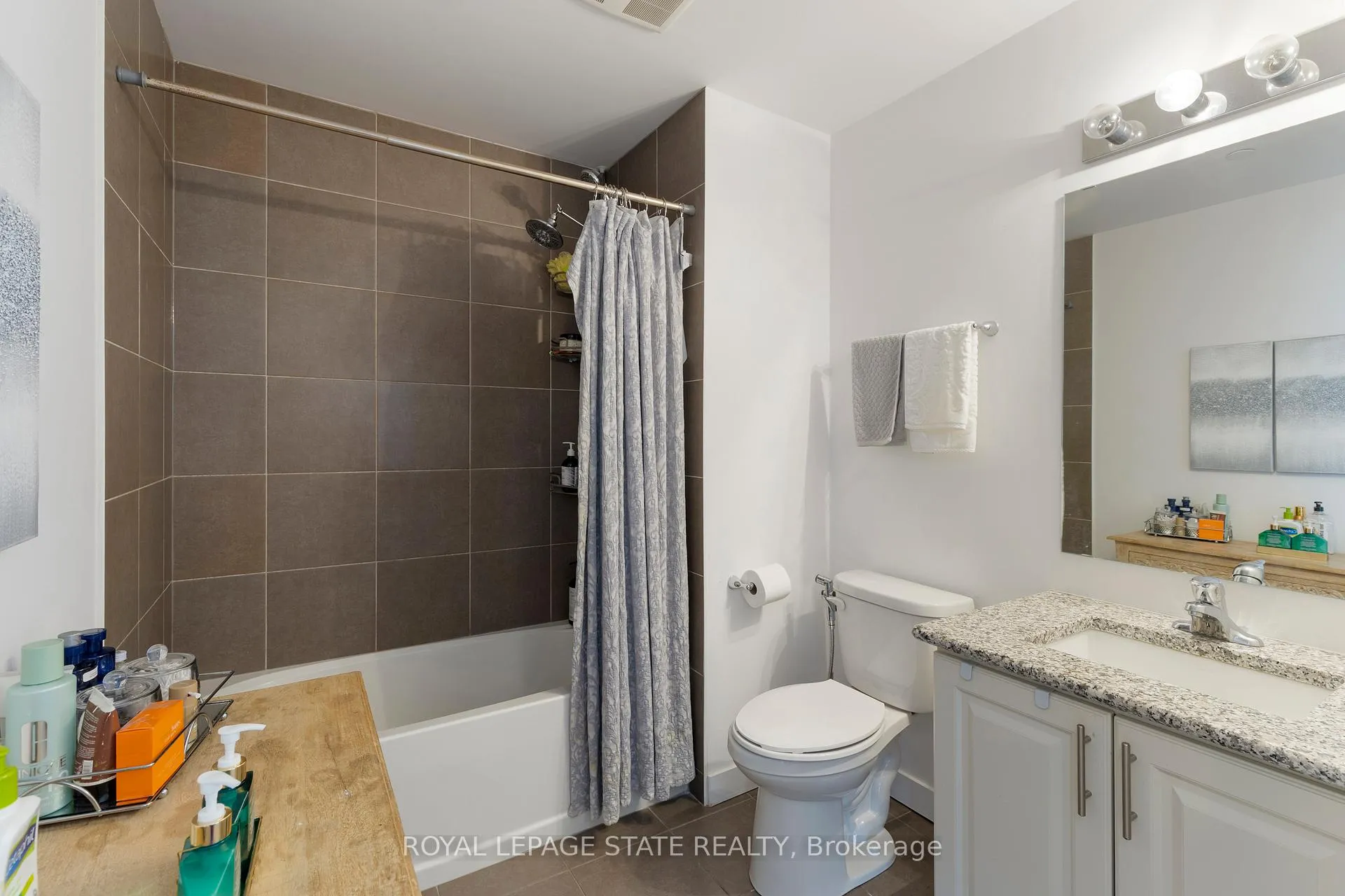 Photo 31 of Unit 521, 101 Shoreview Place, Hamilton, Stoney Creek — HOMEH
