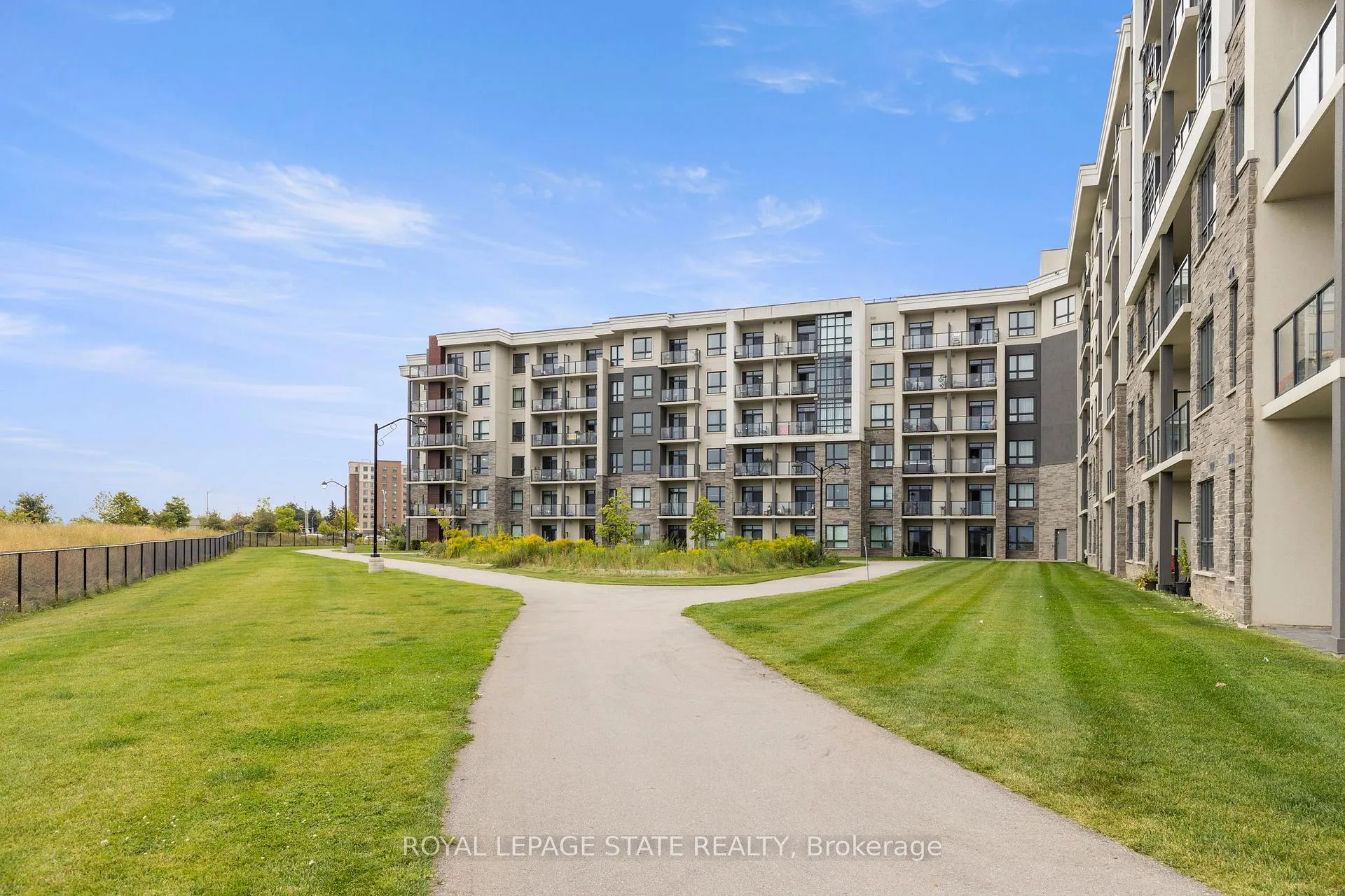 Photo 35 of Unit 521, 101 Shoreview Place, Hamilton, Stoney Creek — HOMEH